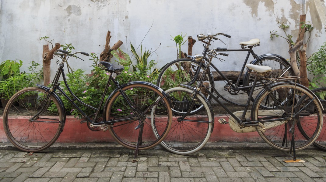 Yogyakarta Indonesia Bicycles-in-the-handicraft-quarter-01