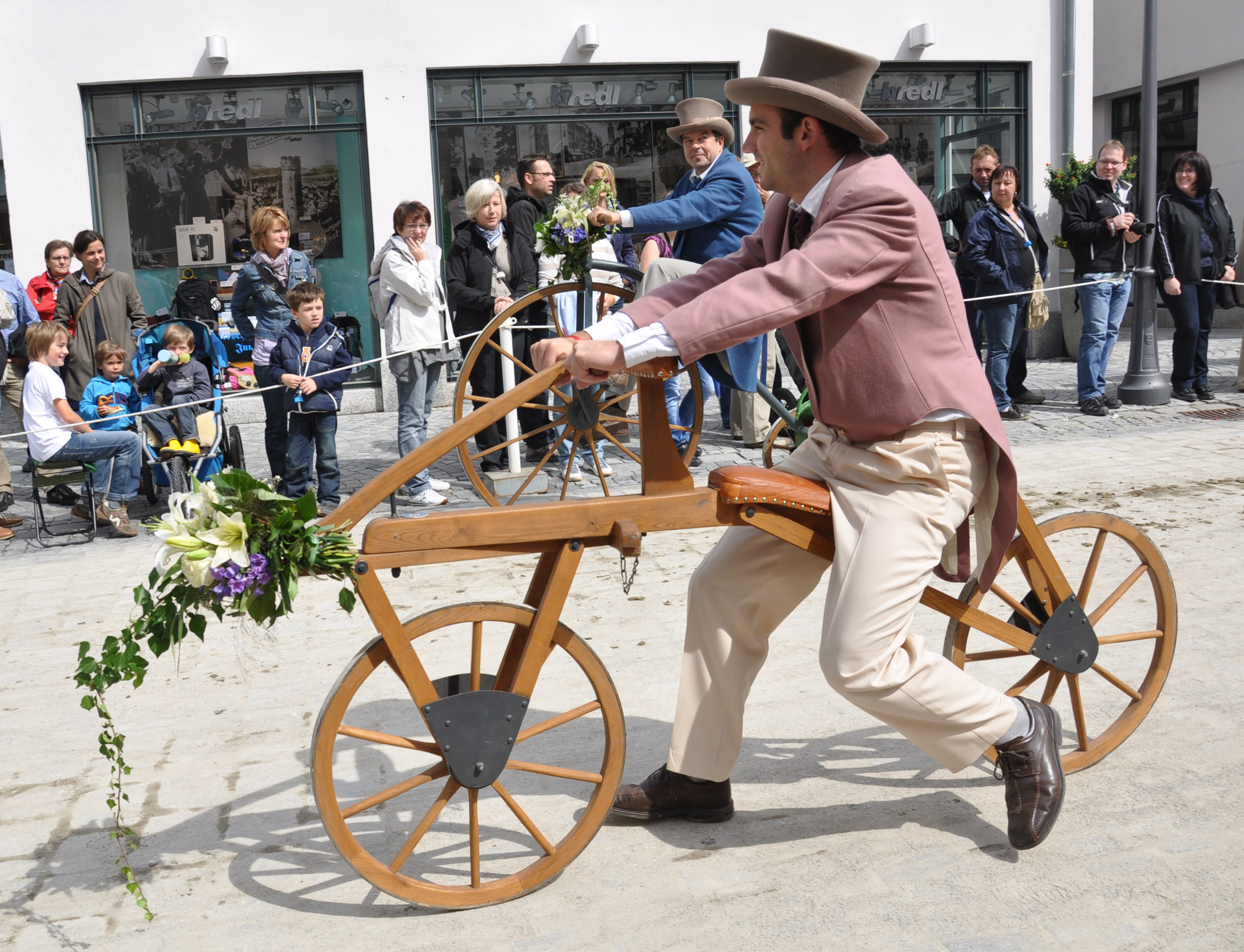 Rutenfest 2011 Festzug Bürgertum Draisine und Hochrad