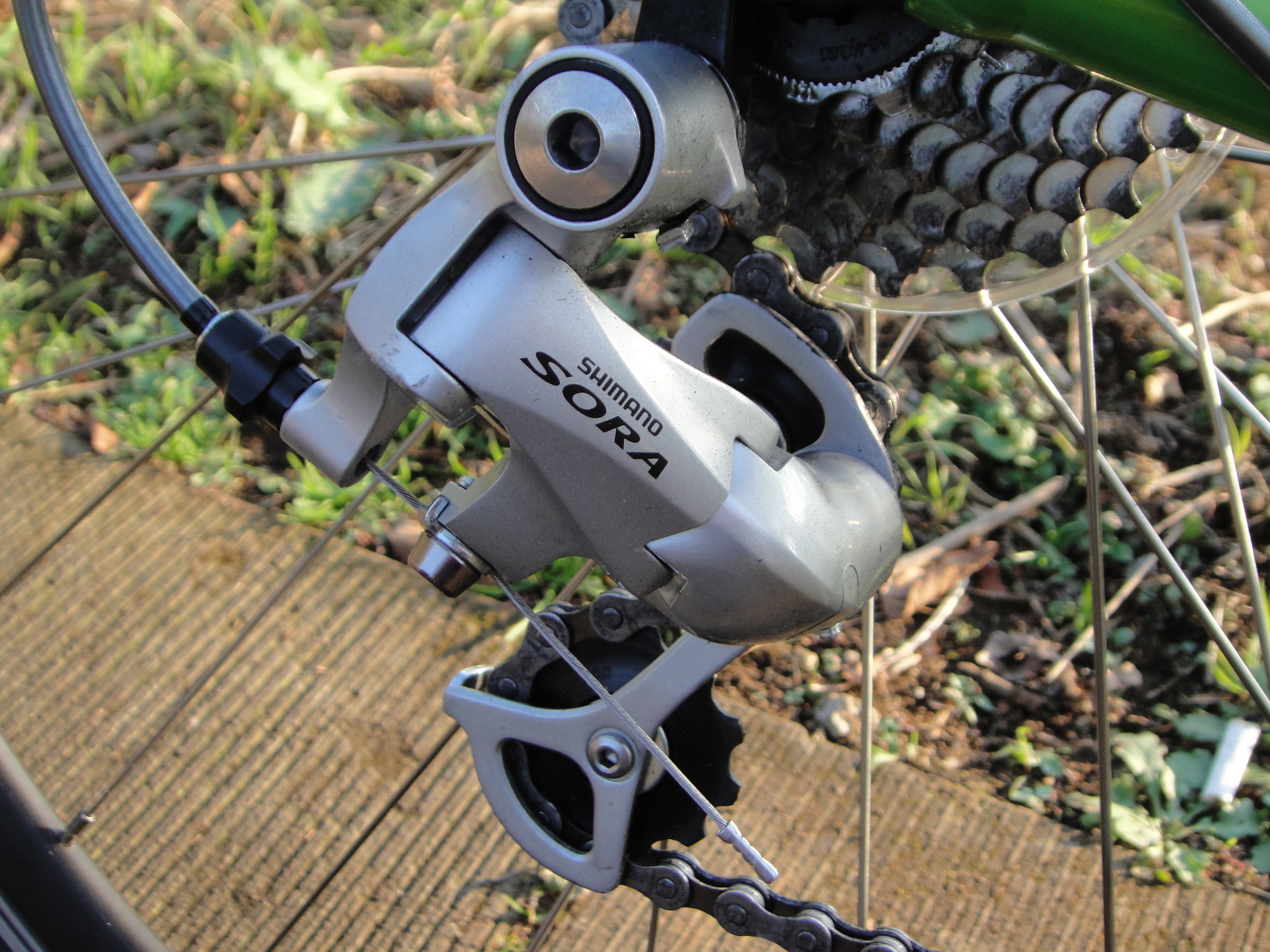 Shimano Sora rear derailleur