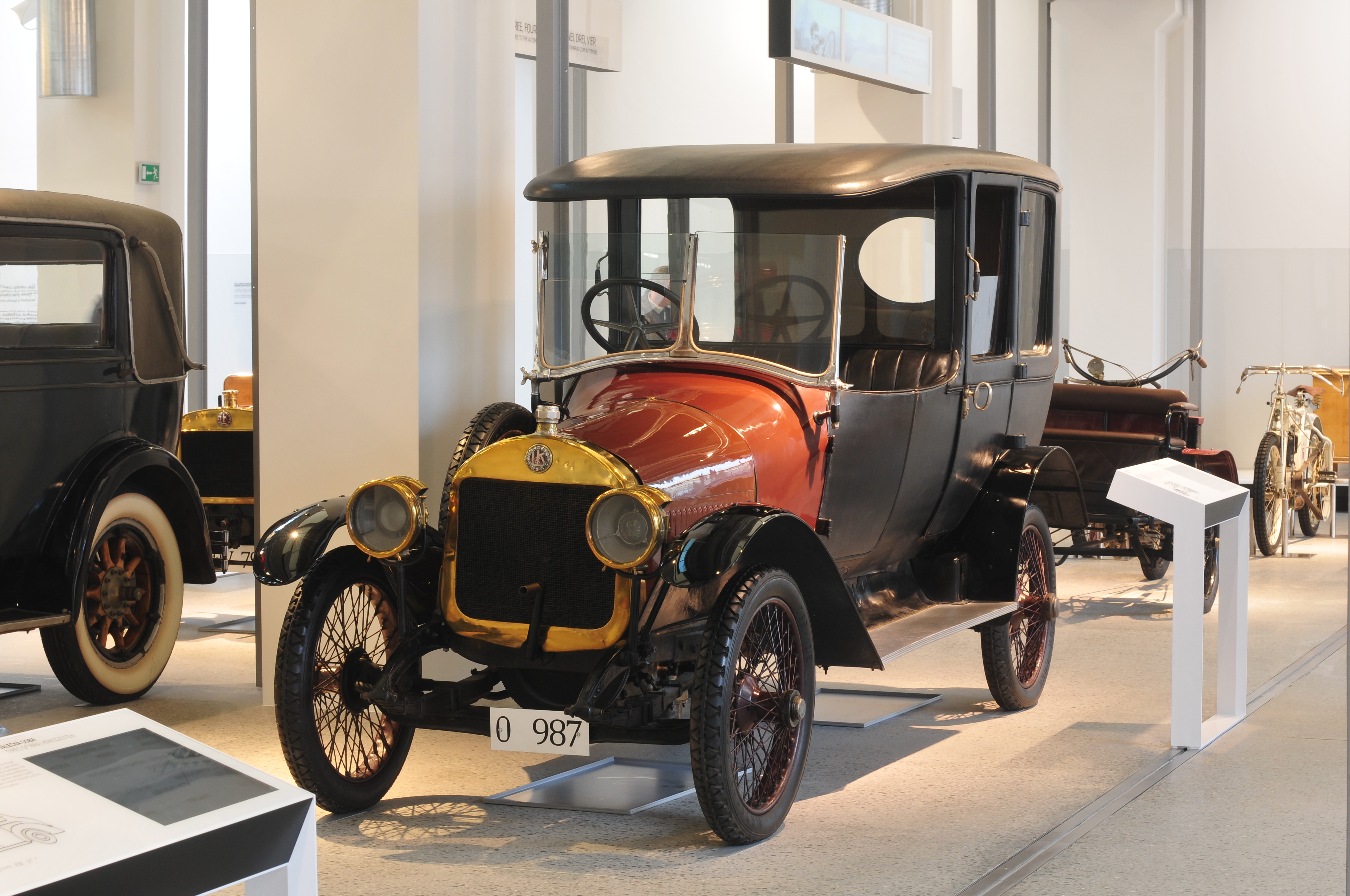 13-04-05-Skoda Museum Mladá Boleslav by RalfR-107