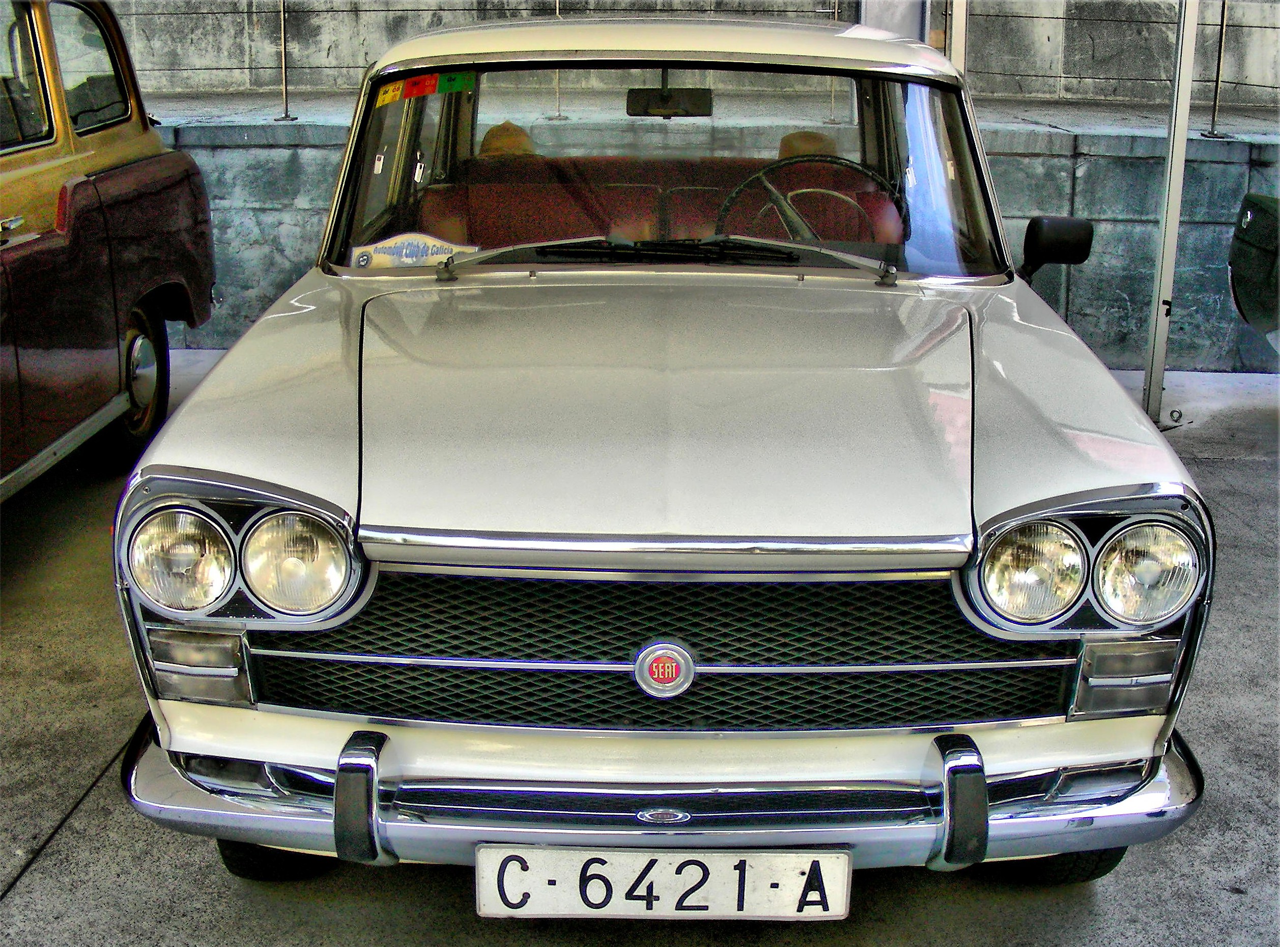 1839-Seat 1500 en Coruña