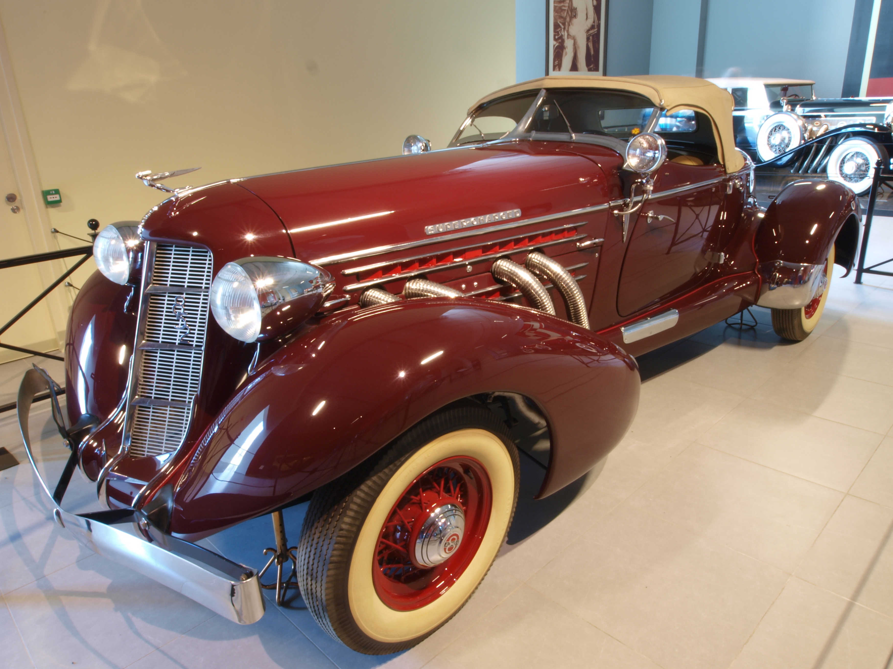 1936 Auburn Model 852 speedster p2