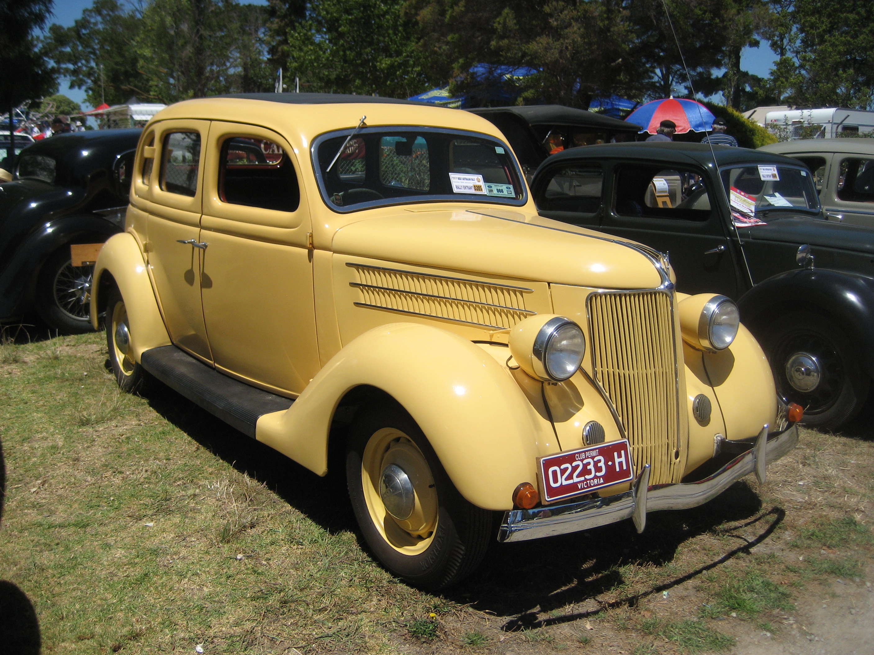 1936 Ford Model 48 Standard Sedan