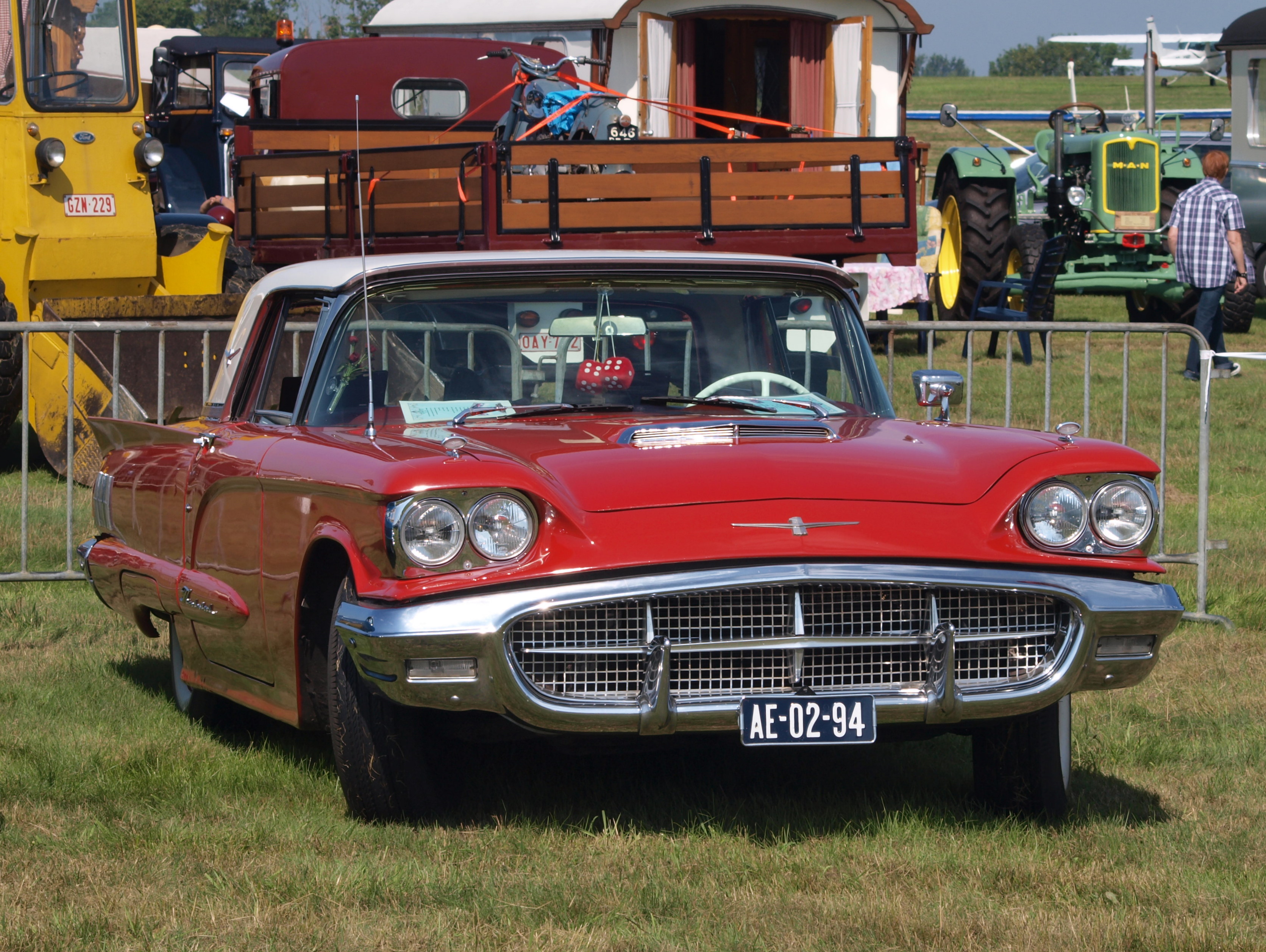 1960 Ford Thunderbird photo4