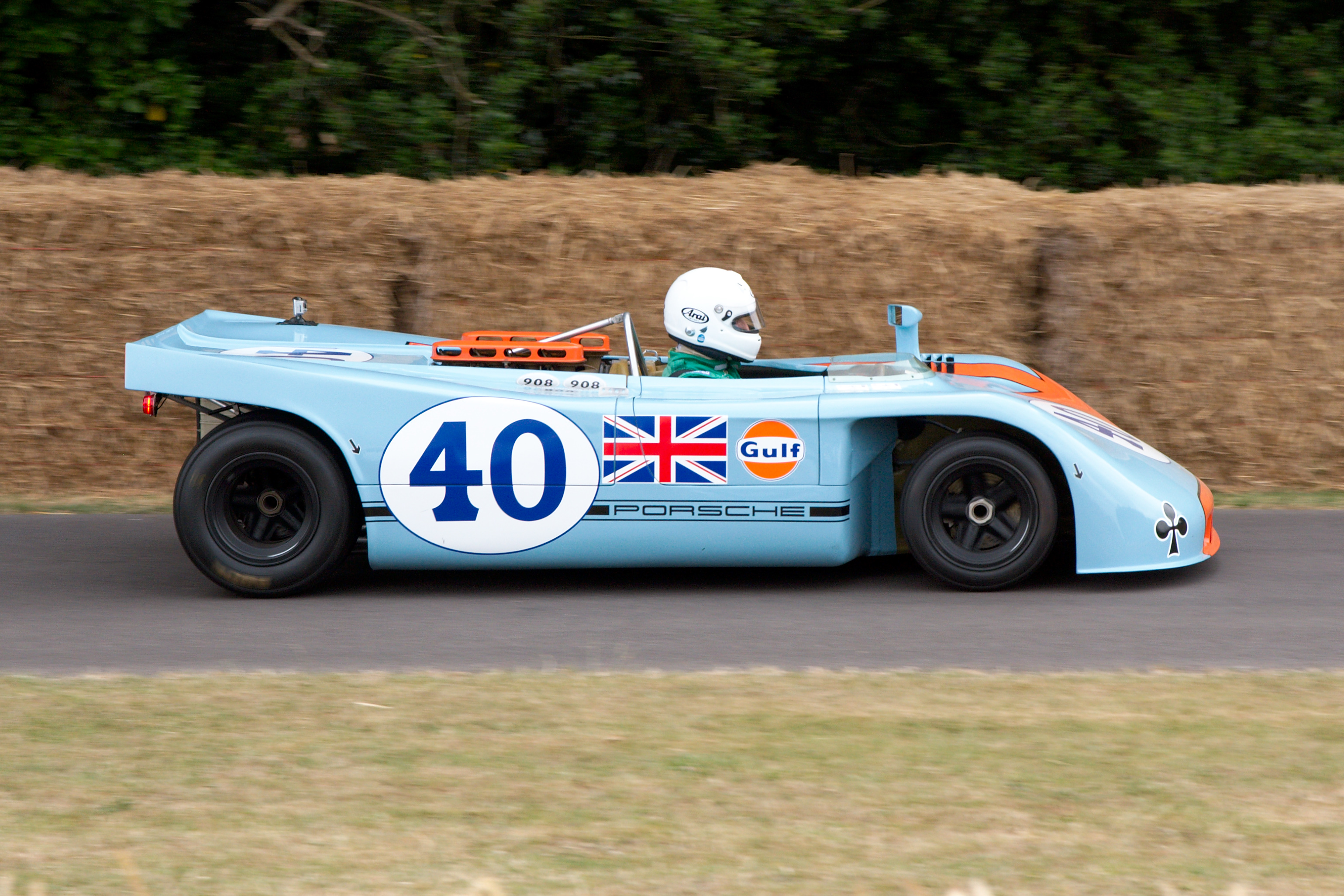 1970 Gulf Porsche 908-3 - Flickr - andrewbasterfield