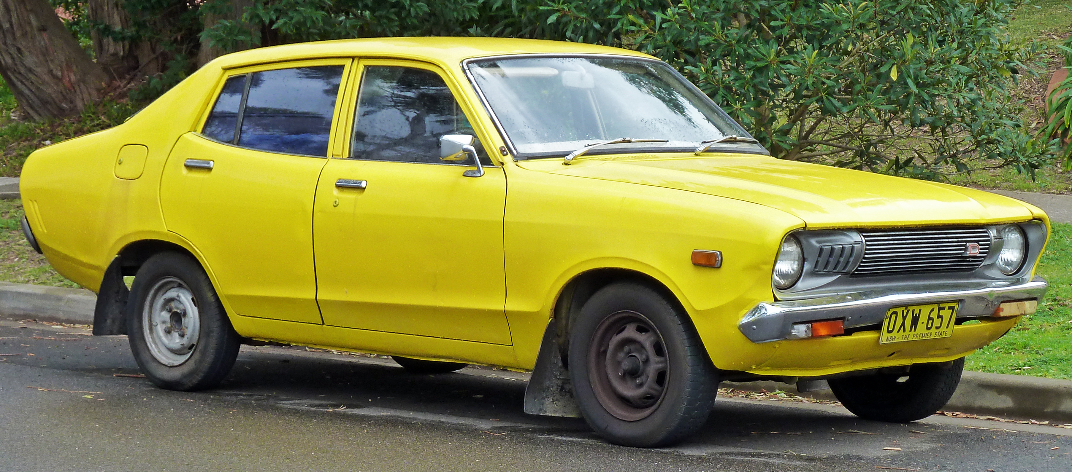 1974-1977 Datsun 120Y (B210) sedan 02