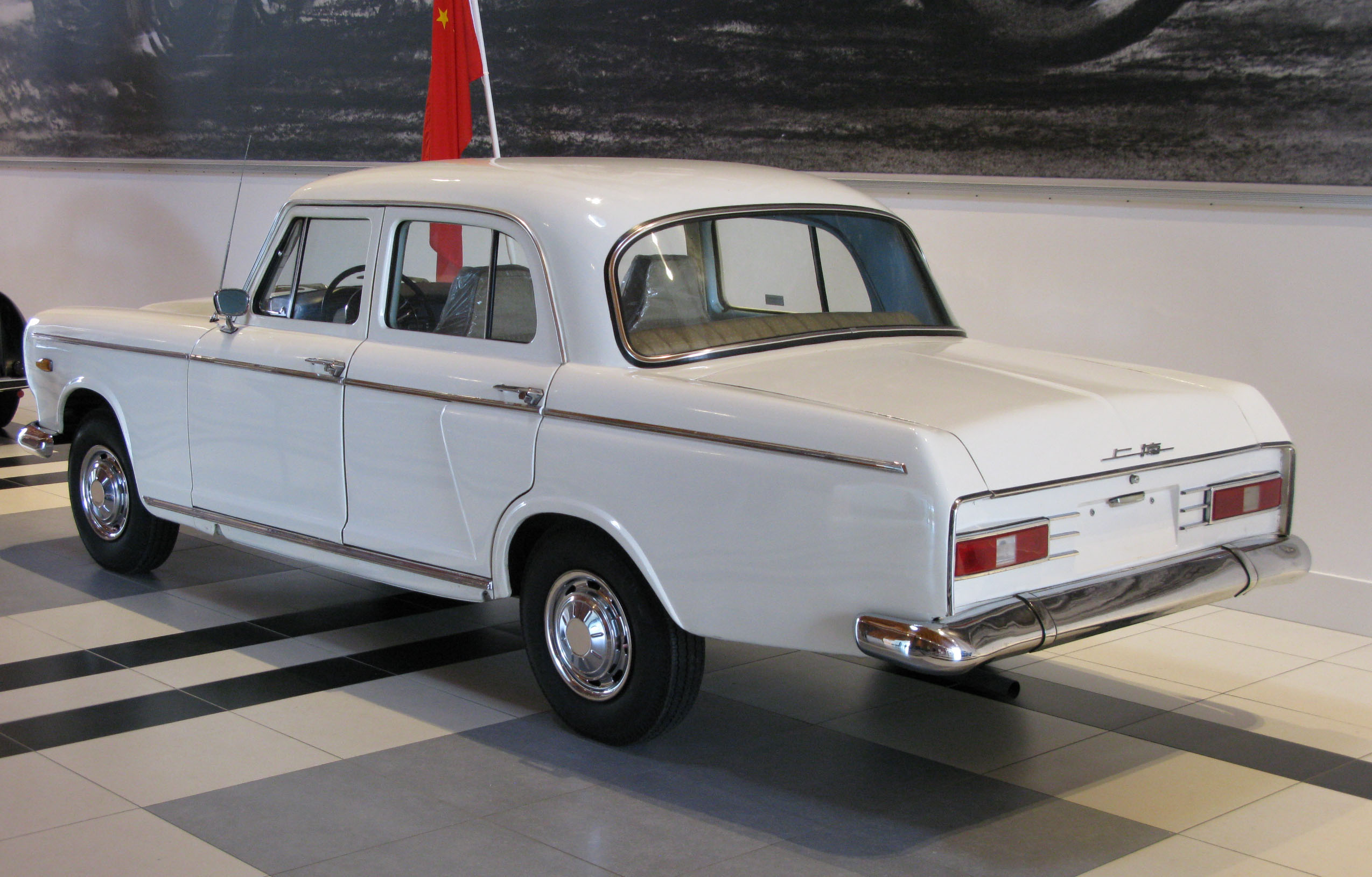 1986 Shanghai SH760 lr
