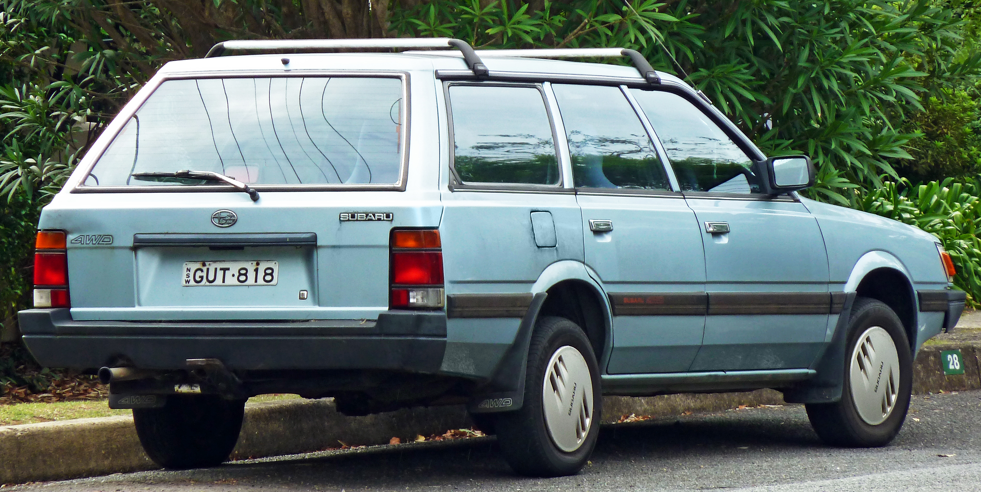 1989-1994 Subaru L Series station wagon (2011-03-10)