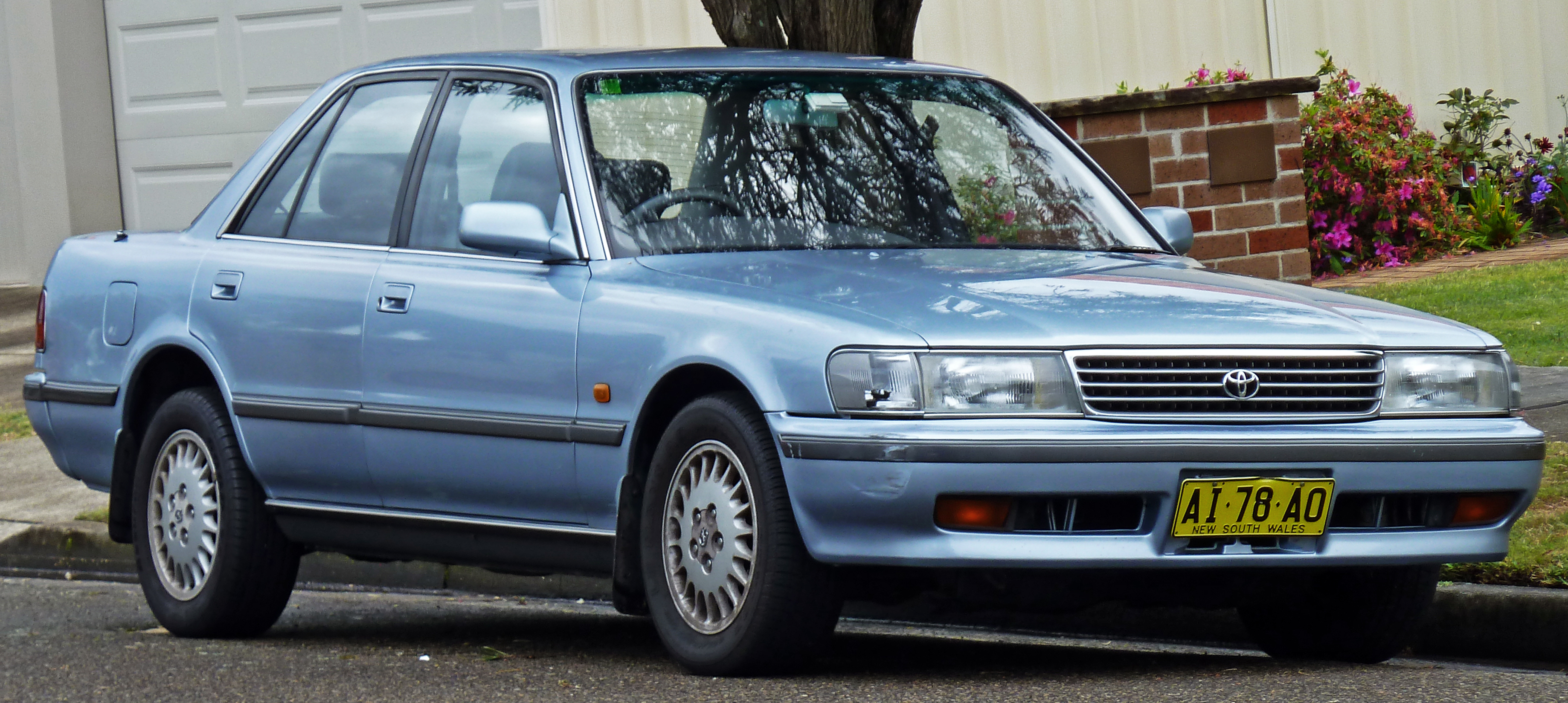1990-1993 Toyota Cressida (MX83R) Grande sedan 02