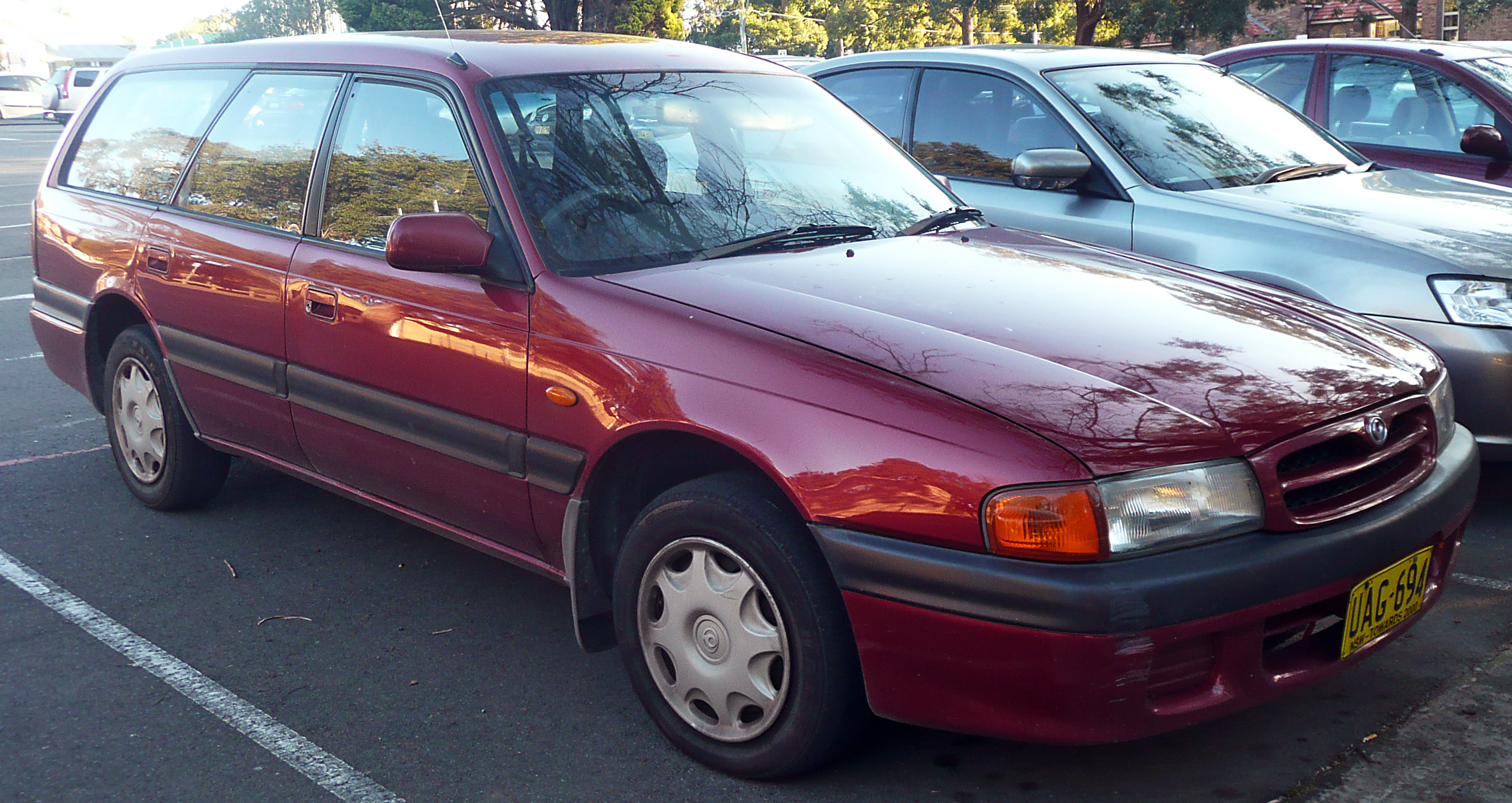 1995-1997 Mazda 626 (GV Series 4) station wagon 03
