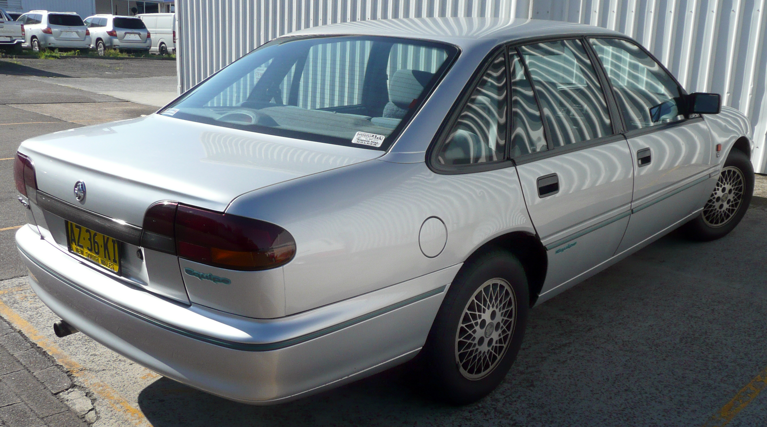1996 Holden VS Commodore Equipe sedan 01