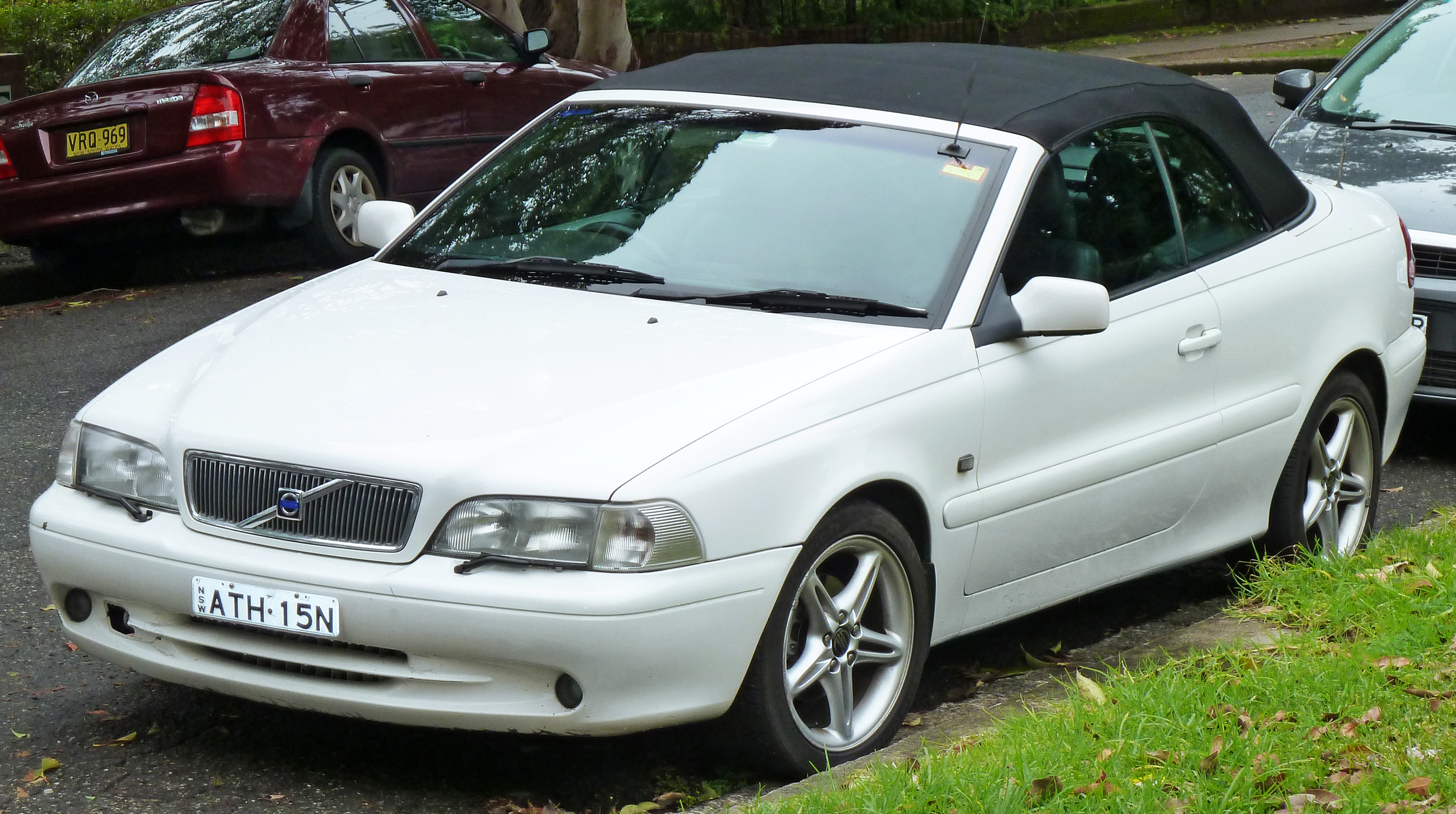 1999-2002 Volvo C70 convertible (2011-06-15) 01