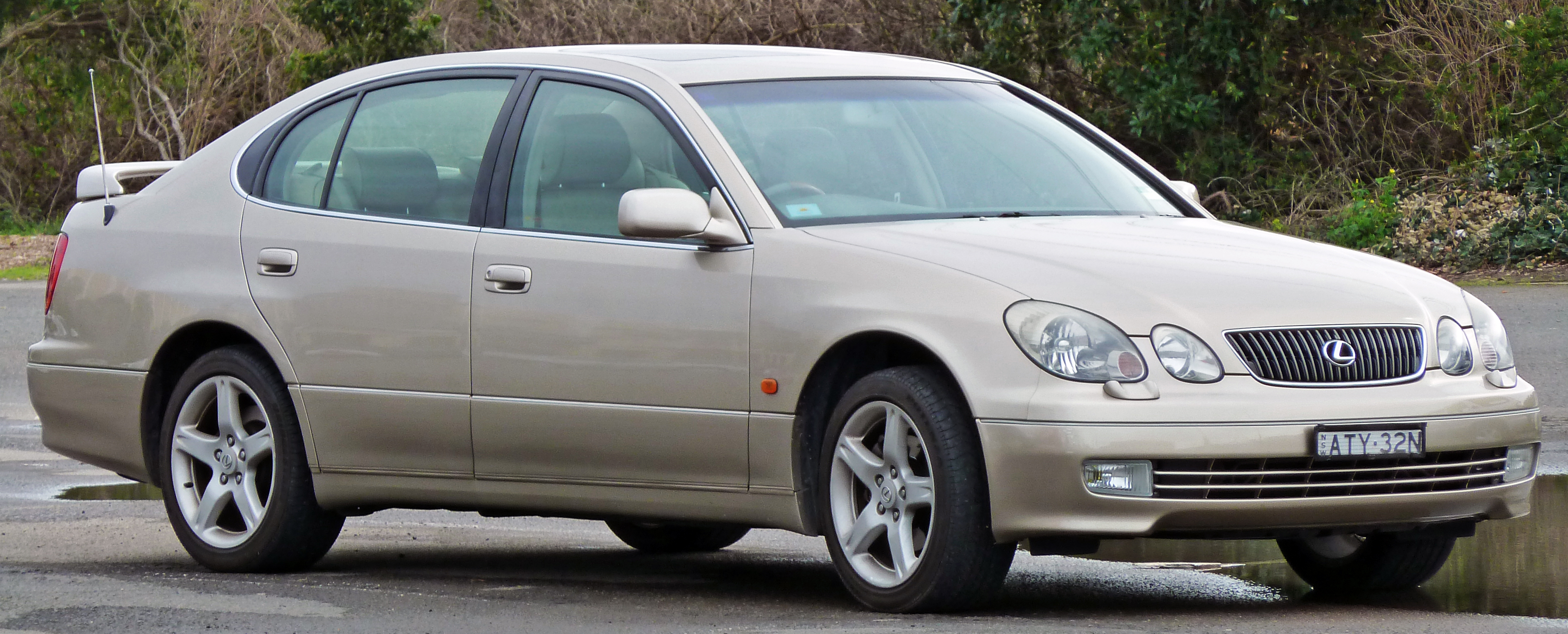 2000-2004 Lexus GS 300 (JZS160R) sedan 01