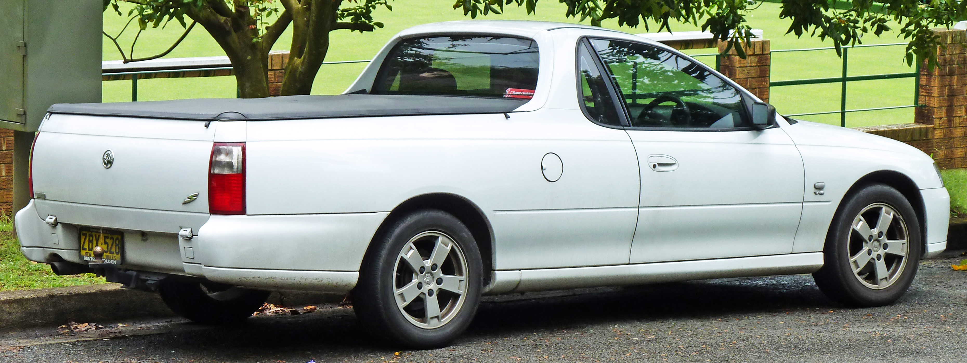 2002-2003 Holden VY Ute S 01
