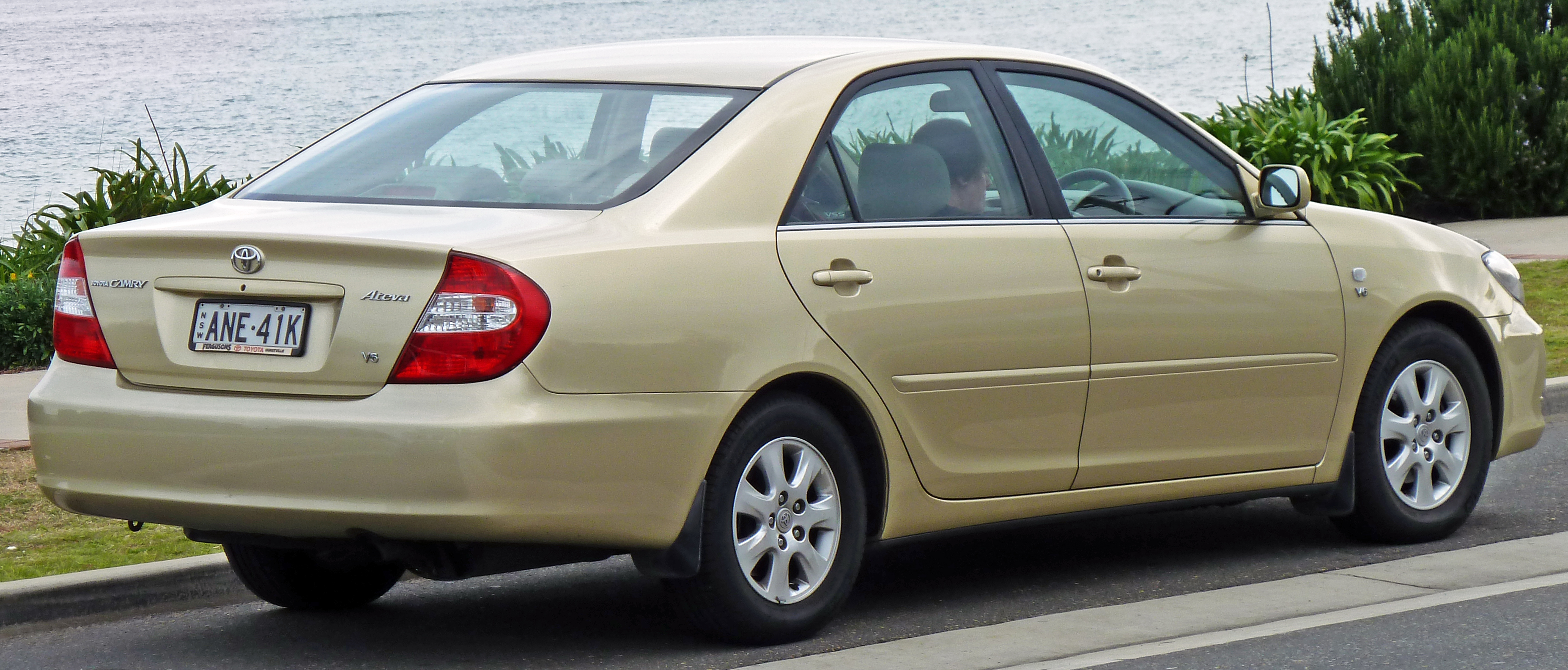 2002-2004 Toyota Camry (MCV36R) Ateva sedan 01