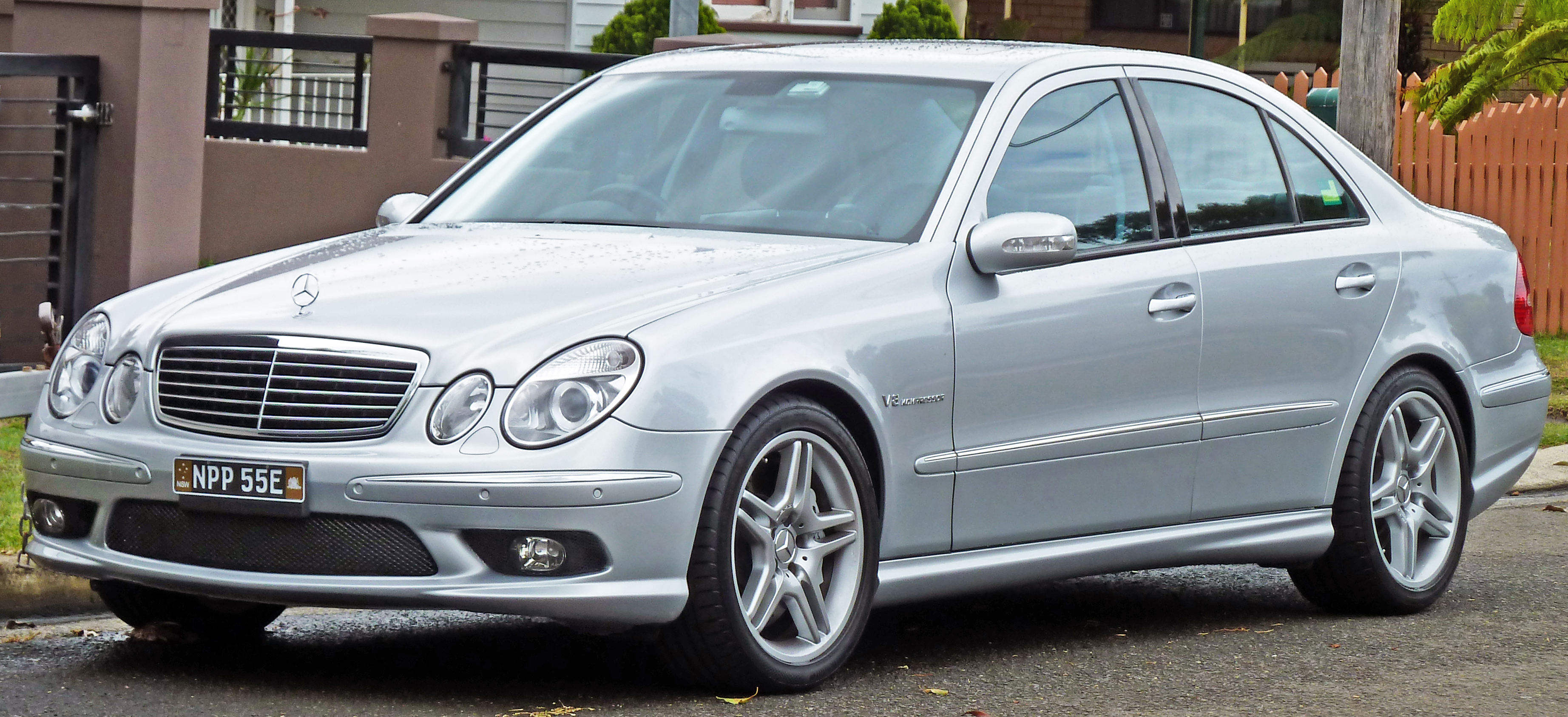 2002-2006 Mercedes-Benz E 55 AMG (W211) sedan 02