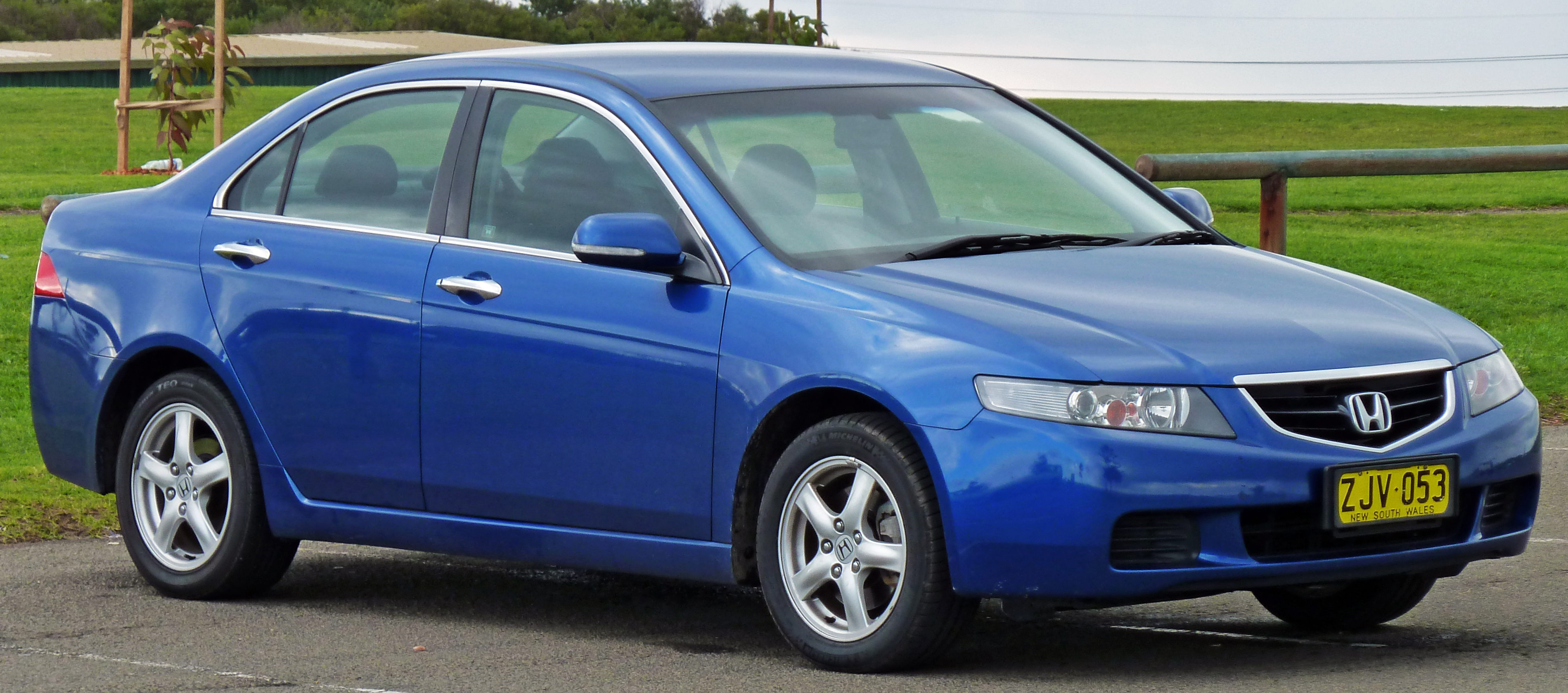 2003-2005 Honda Accord Euro sedan 02