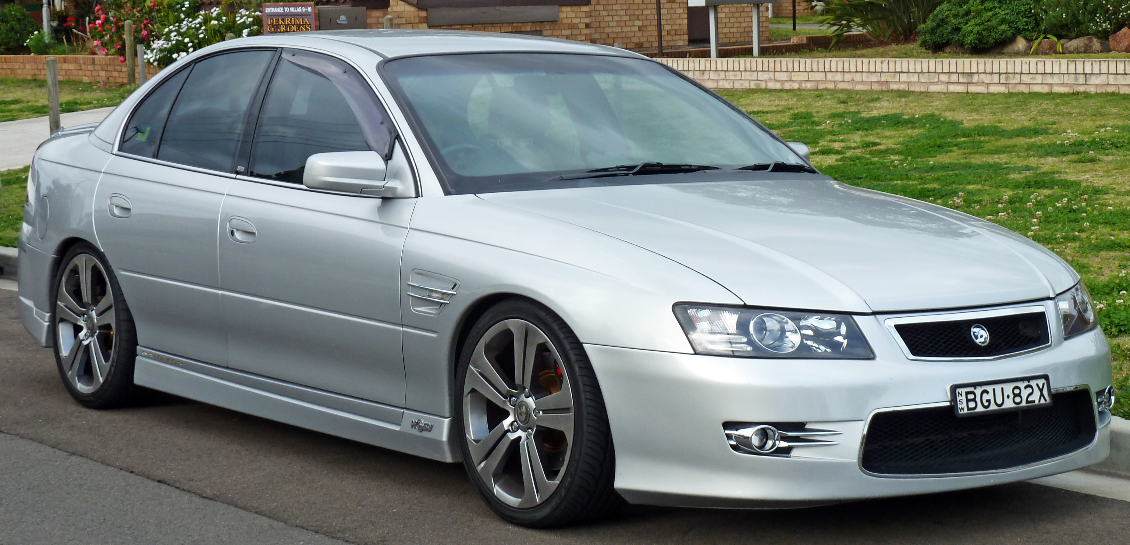 2004-2006 HSV Senator (Z Series) sedan 03