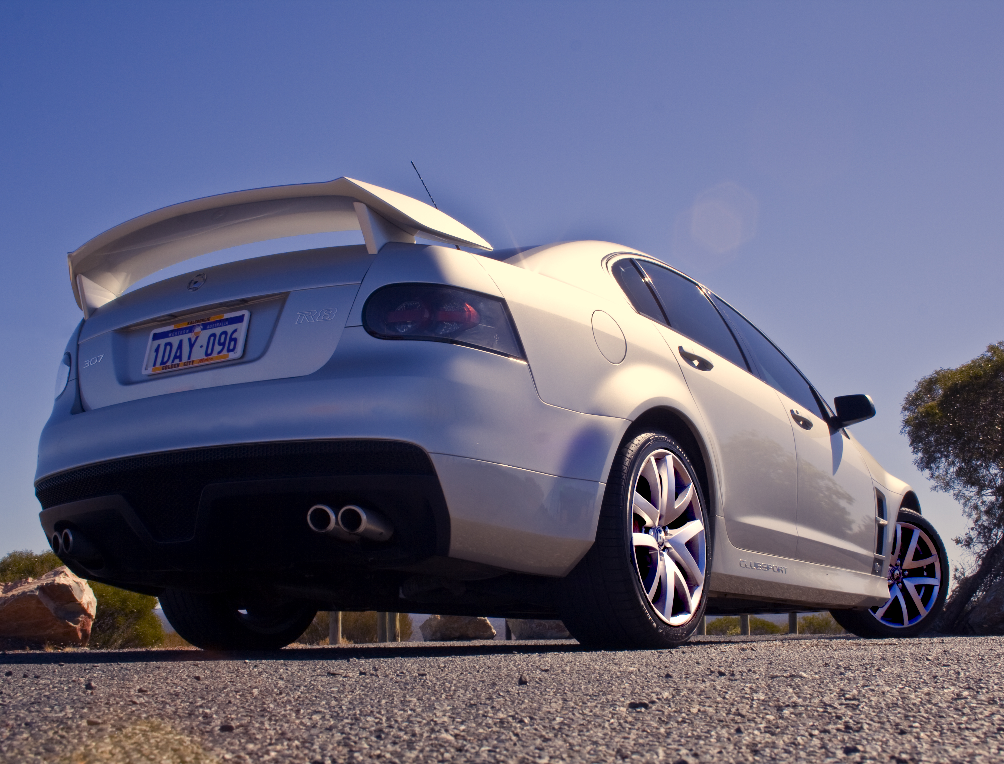 2006-2009 HSV Clubsport (E Series) R8 sedan 05