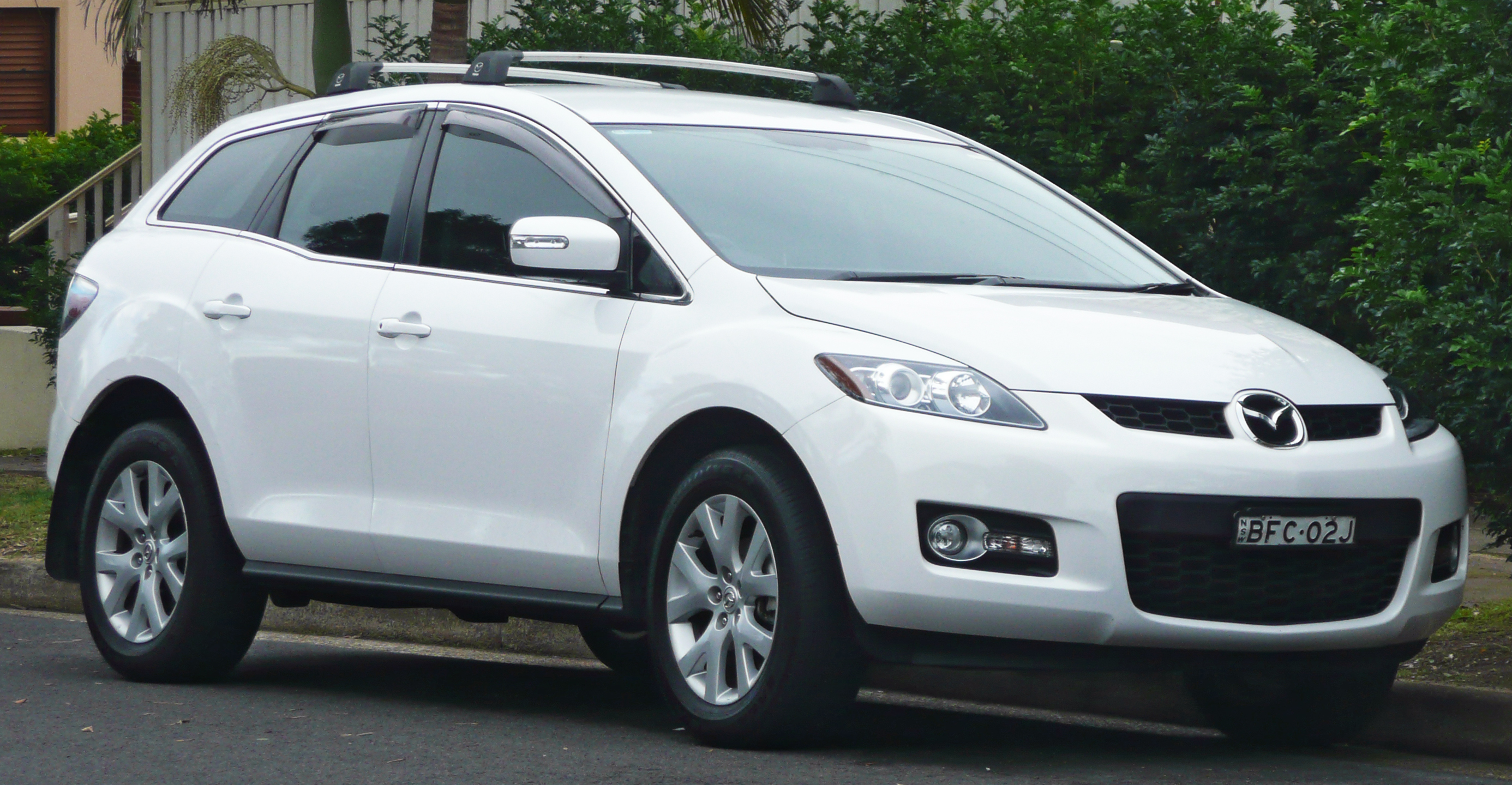 2006-2009 Mazda CX-7 (ER) Classic wagon (2010-06-17) 01