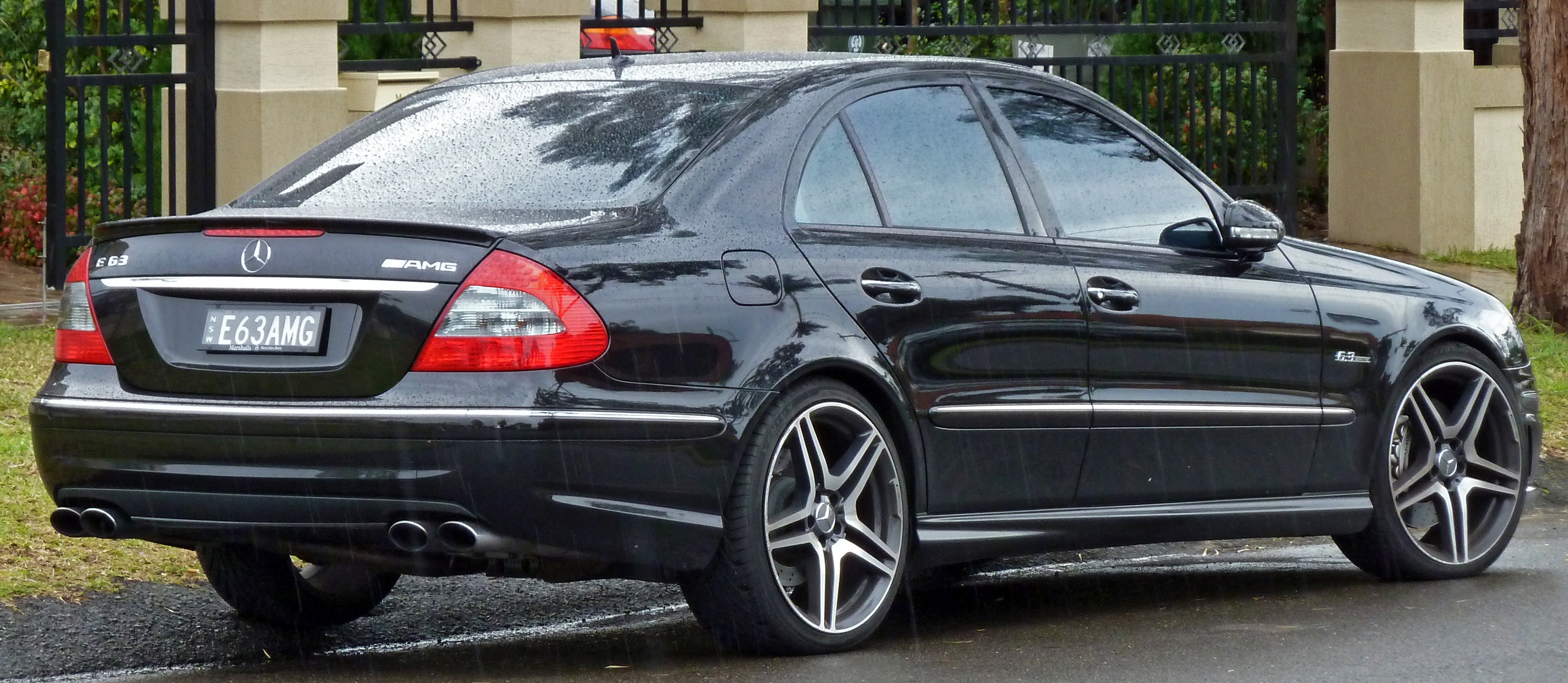 2006-2009 Mercedes-Benz E 63 AMG (W211) sedan 02