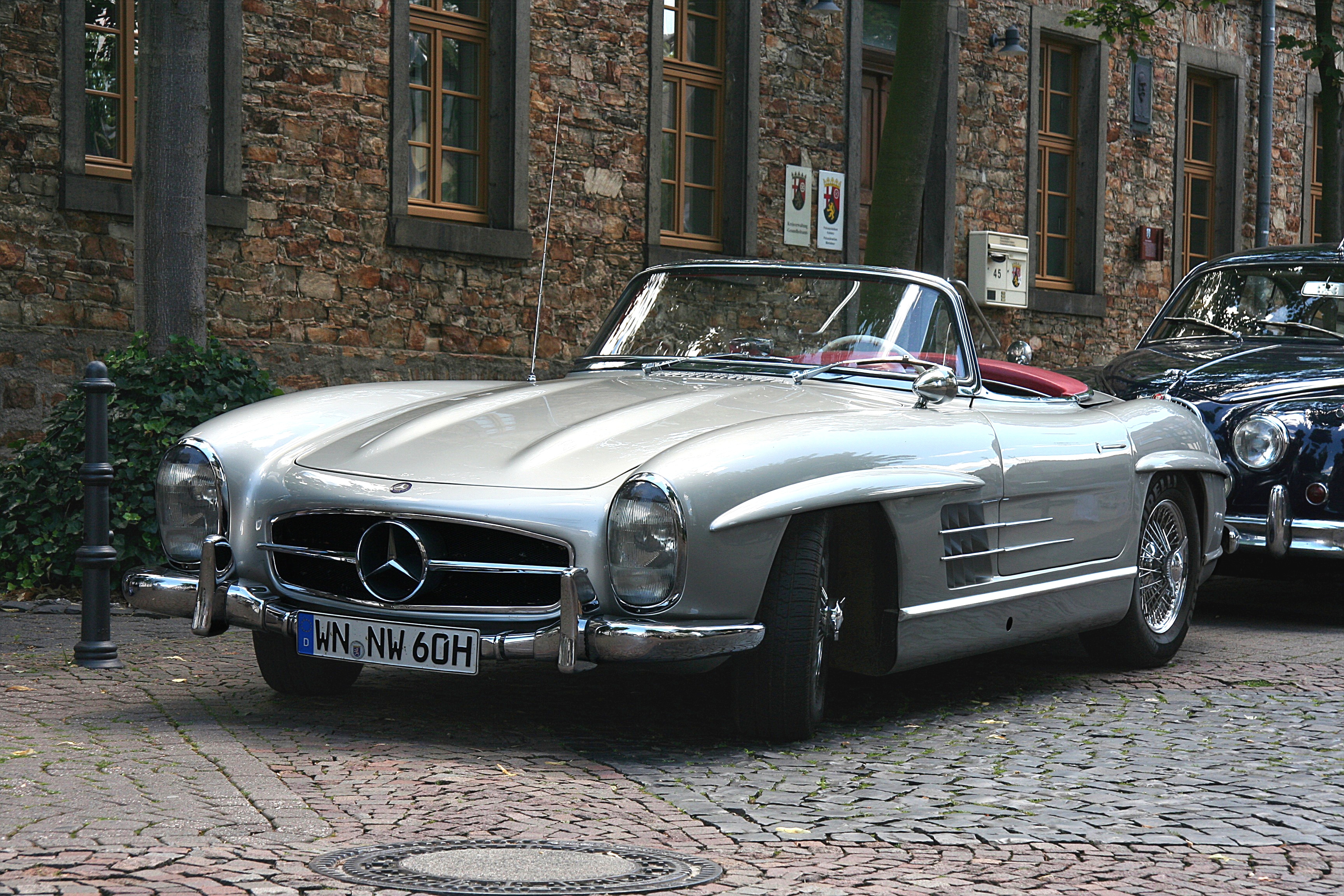 2007-07-22 Mercedes-Benz 300 SL Roadster (Foto Sp)