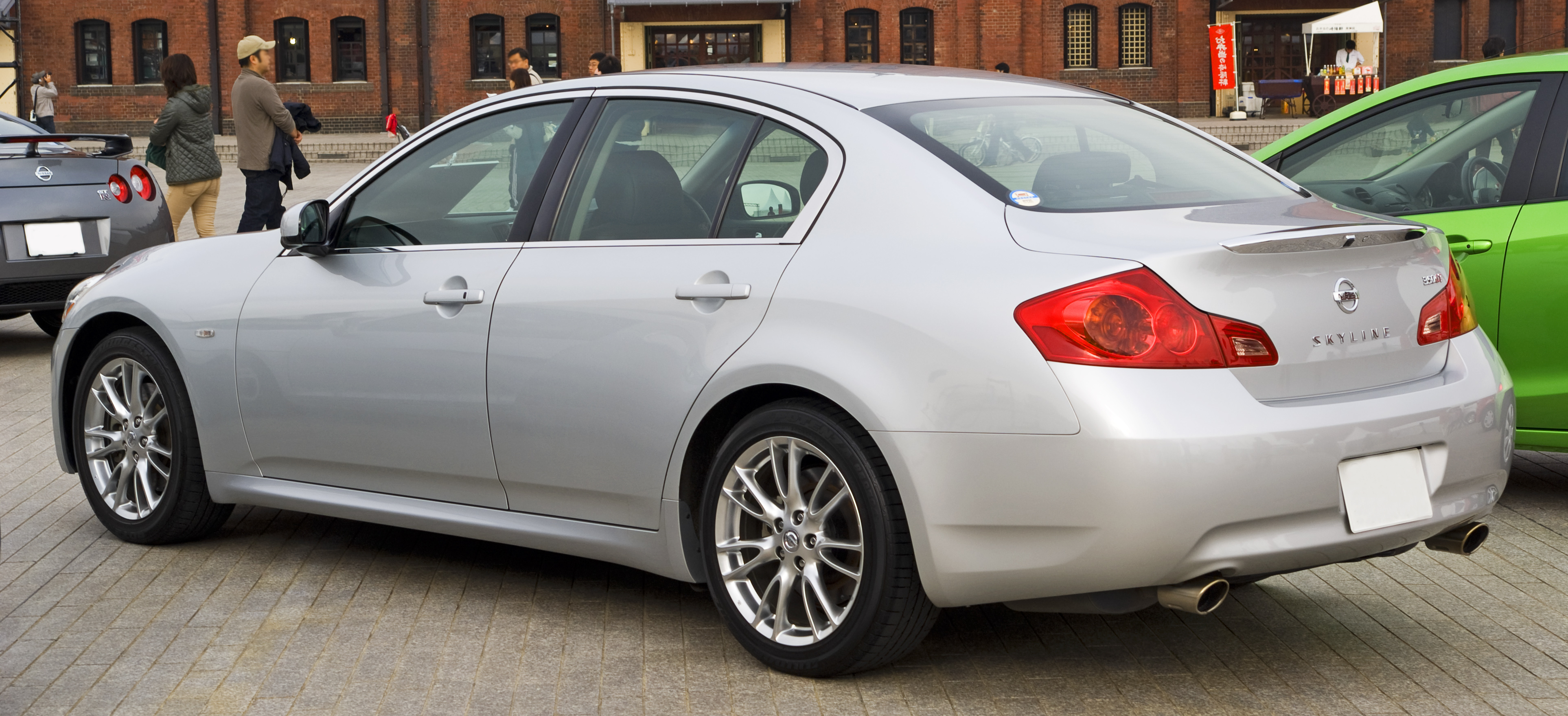 2007 Nissan V36 Skyline Sedan 02