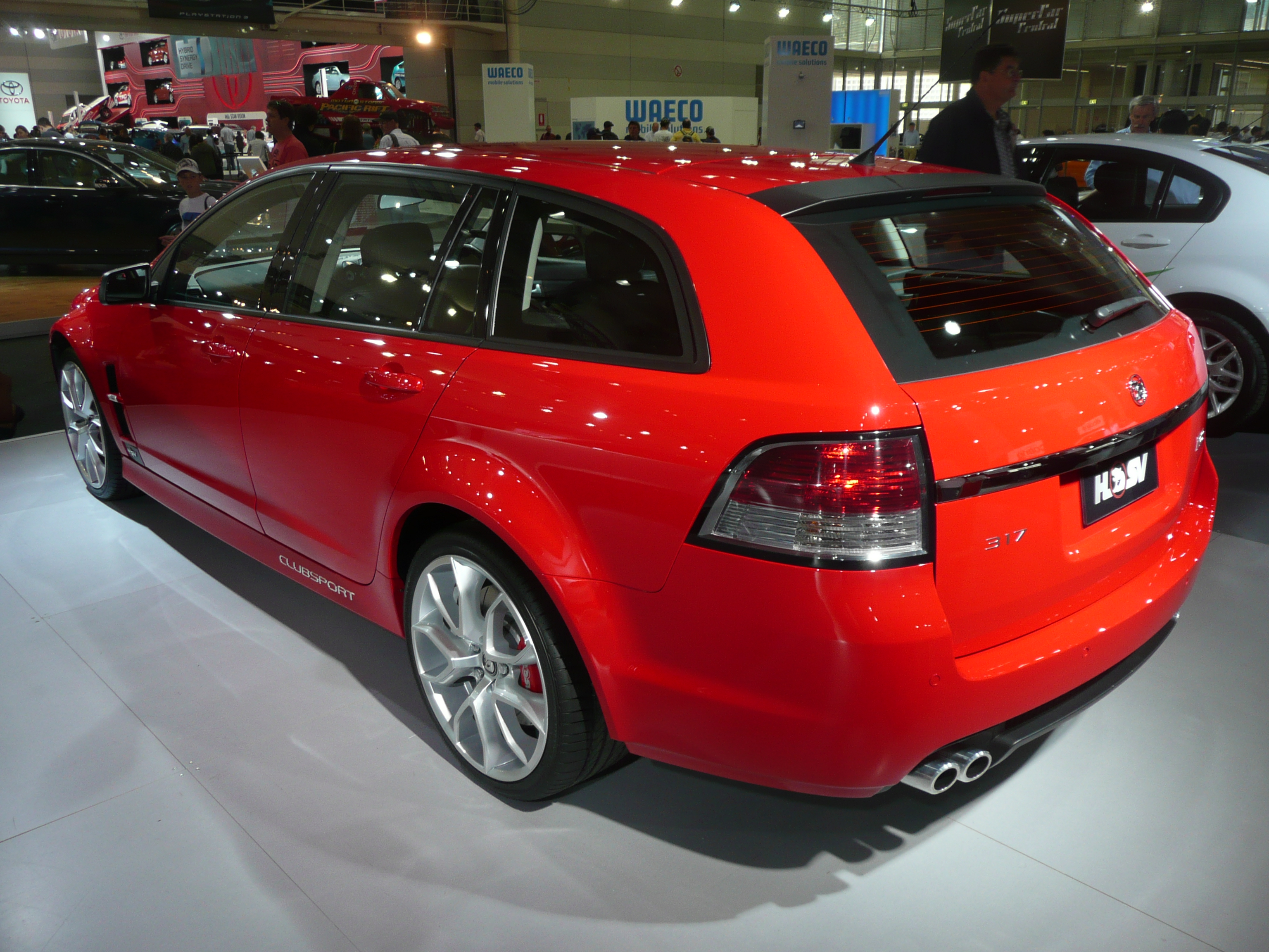 2008 HSV Clubsport (E Series) R8 Tourer 02