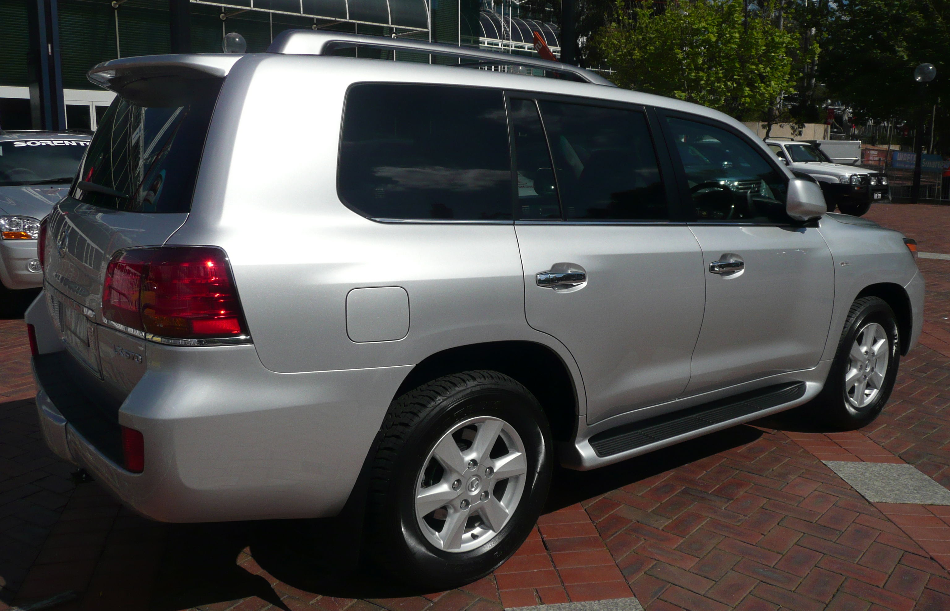 2008 Lexus LX 570 (URJ201R) Prestige wagon 03