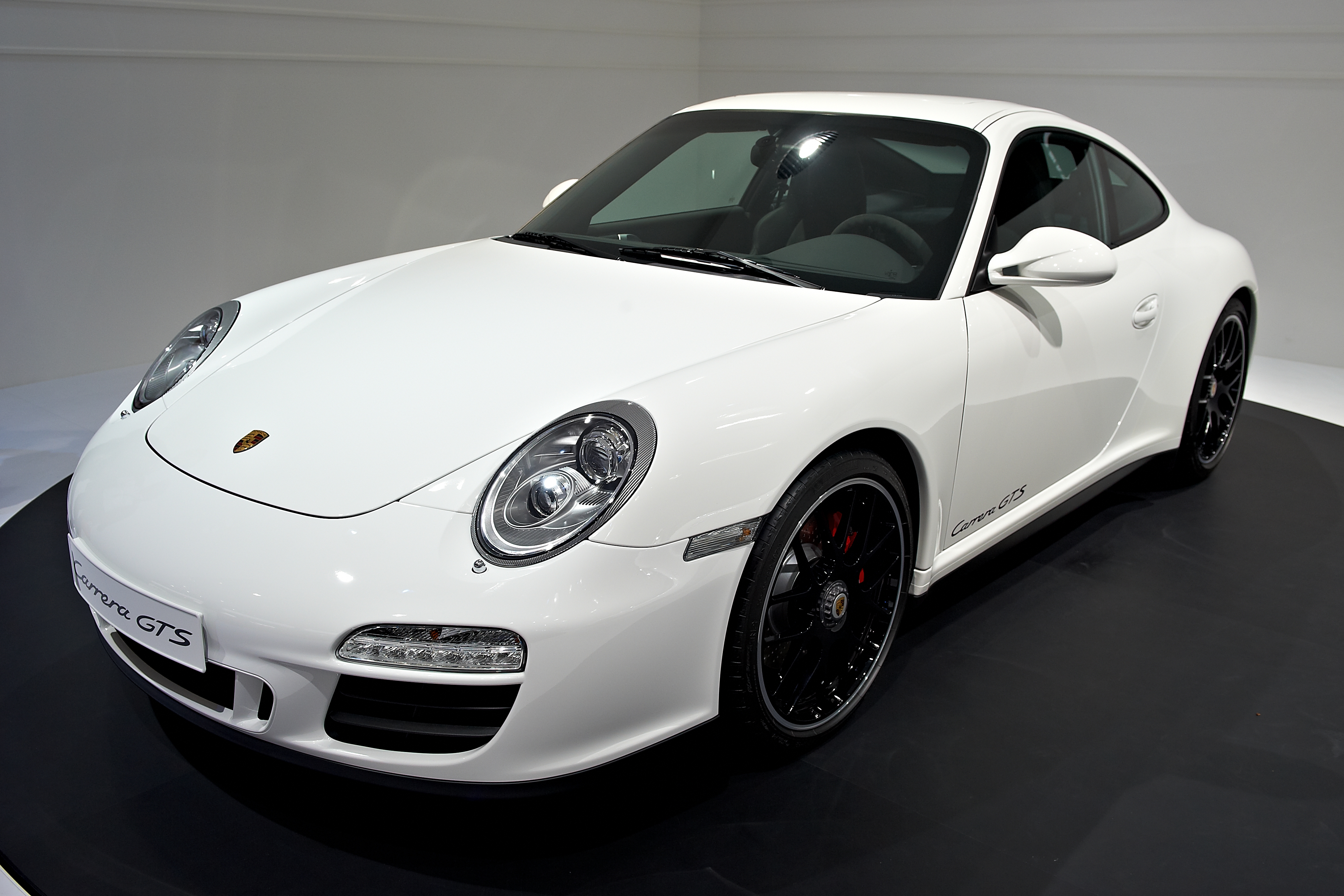 2010 Porsche 997 Carrera GTS coupe 4105x2737
