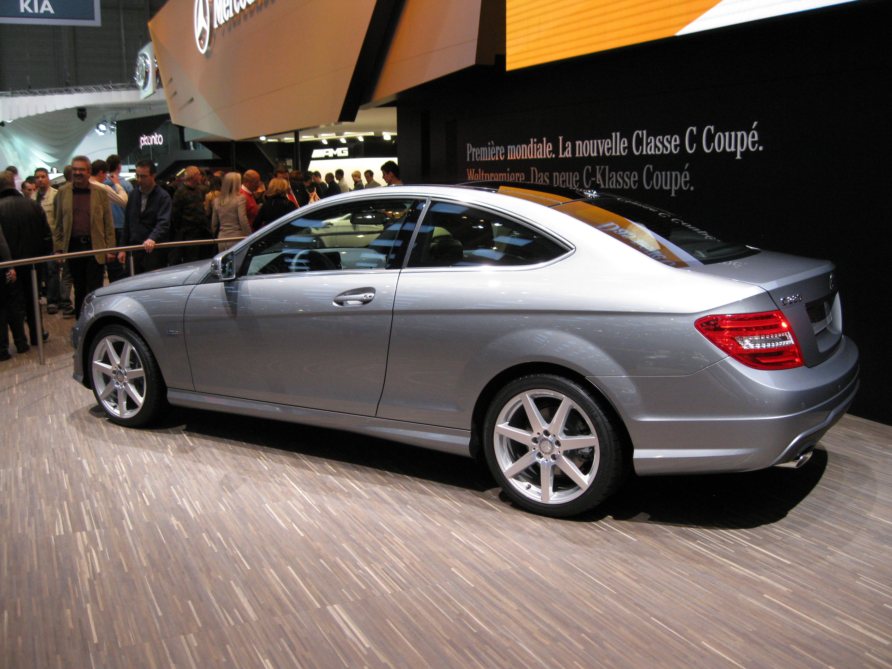 2011-03-04 Autosalon Genf 1285