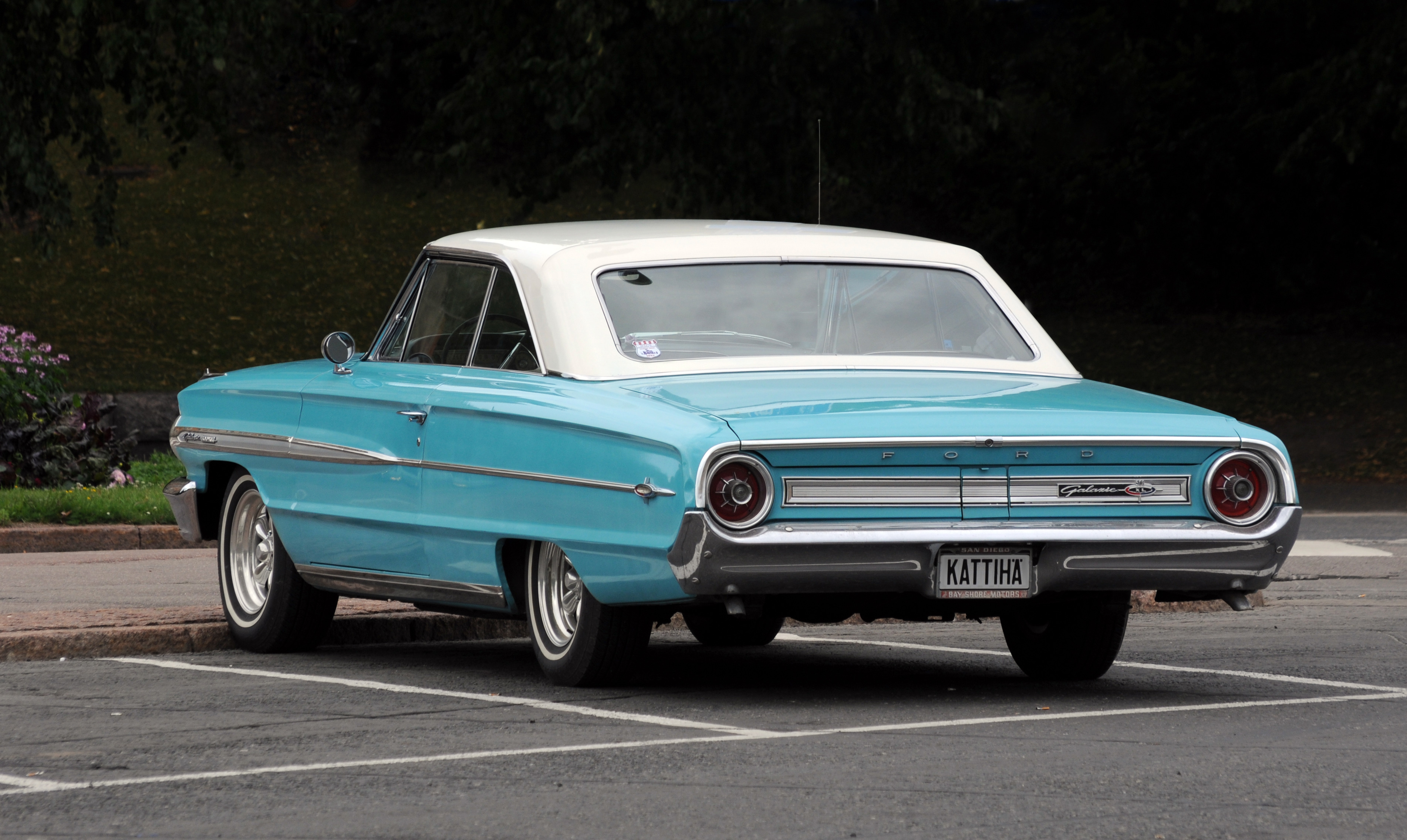 2011-07-31-ford-galaxie-by-RalfR-28