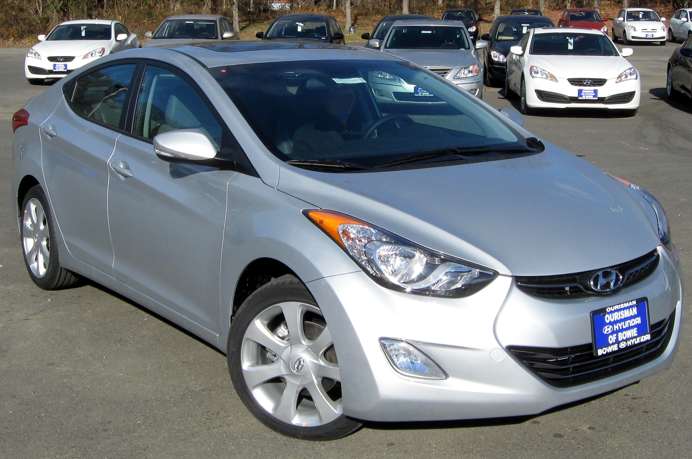 2011 Hyundai Elantra Limited -- 12-08-2010