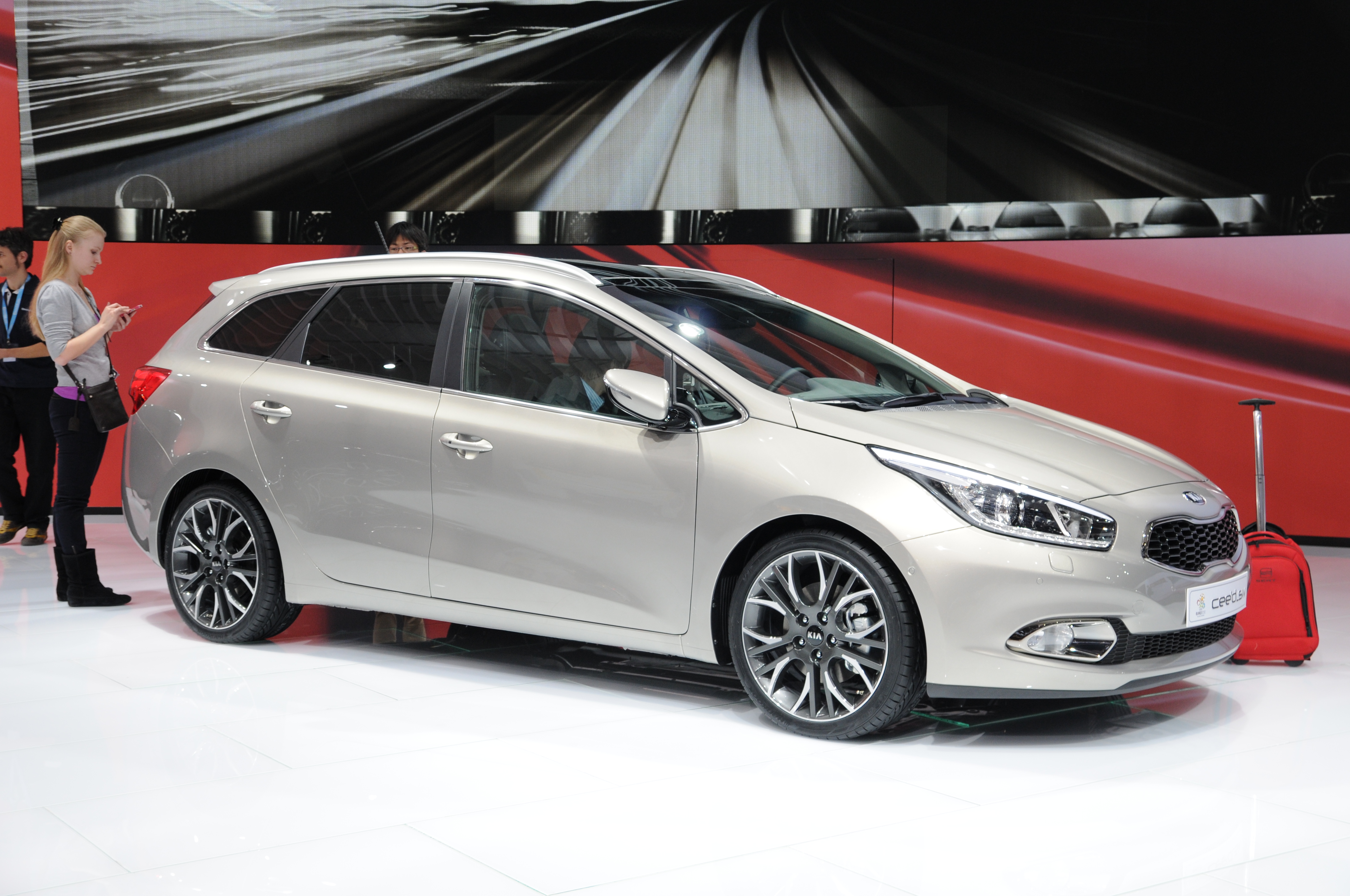 2012-03-07 Motorshow Geneva 4480