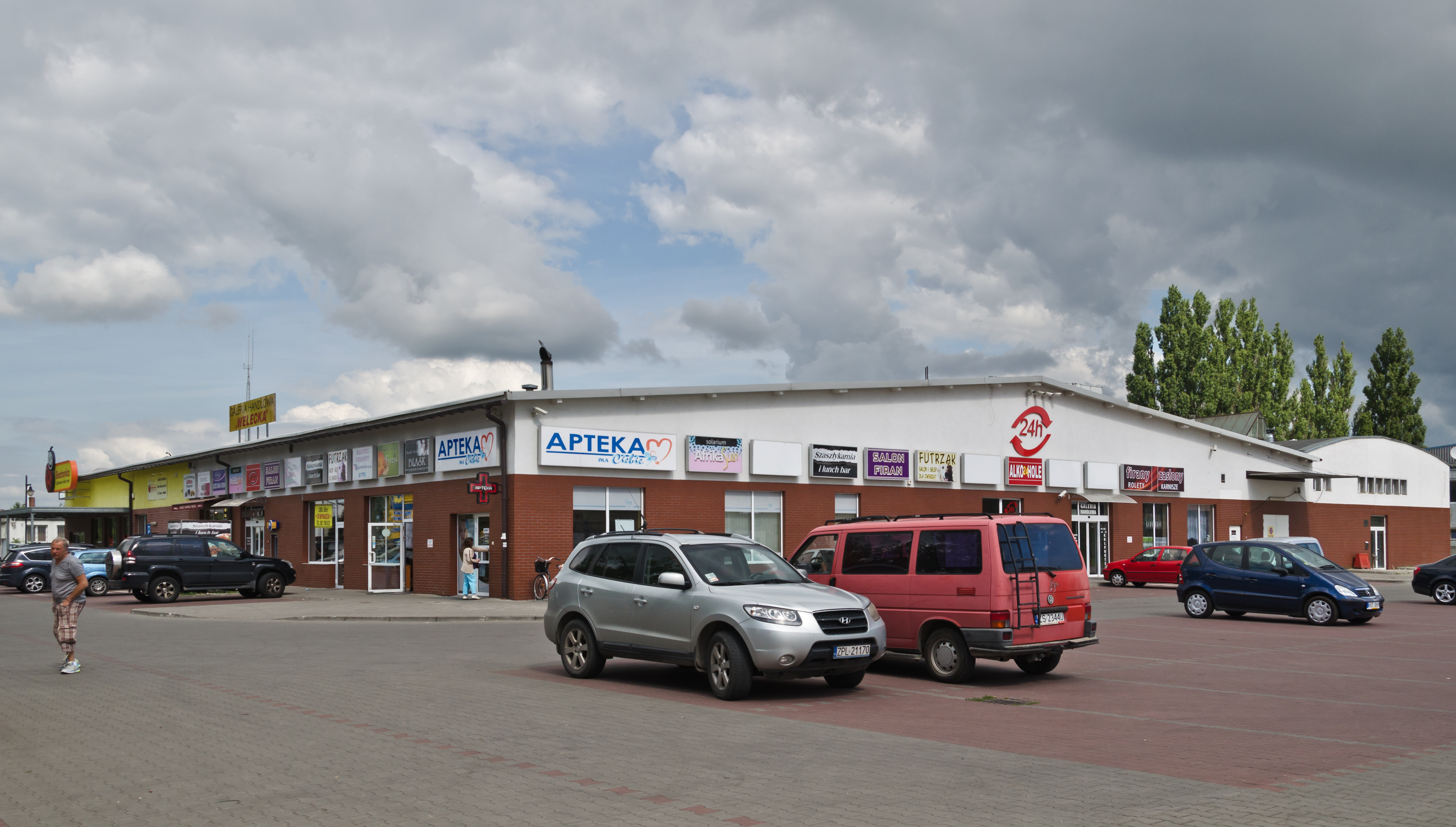 2014 Mierzyn, pawilon handlowy