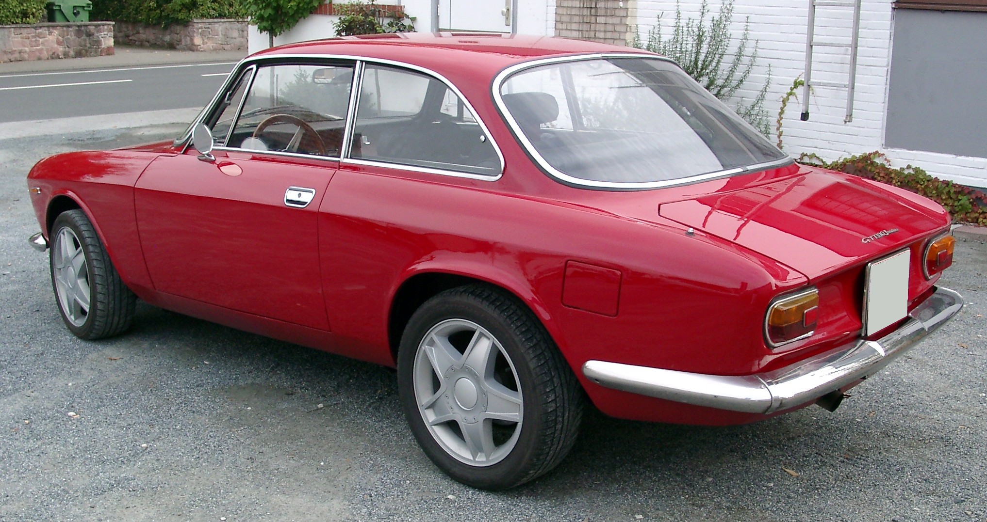 Alfa Romeo GT1300 Junior rear 20071002