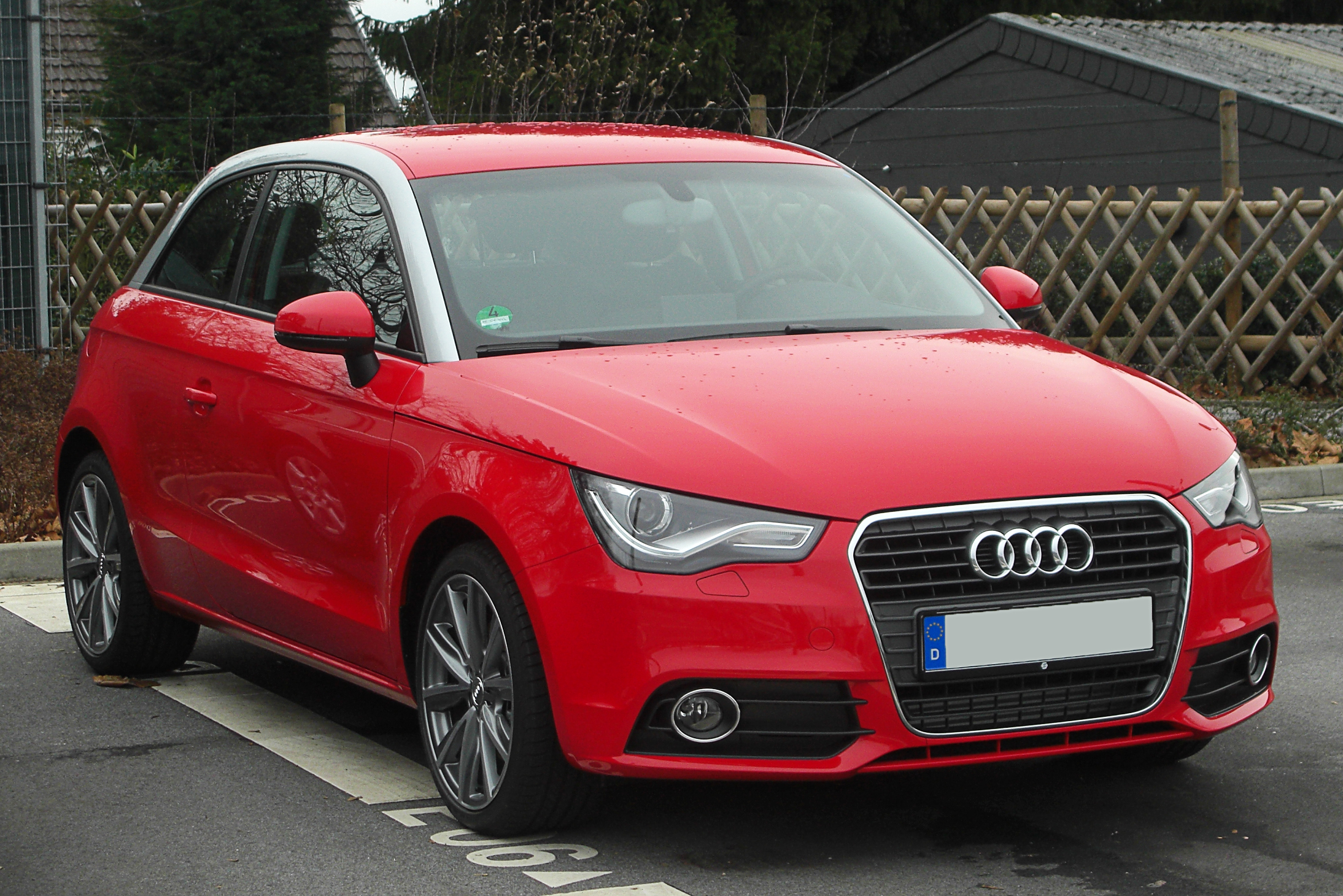Audi A1 1.6 TDI Ambition front 20110115