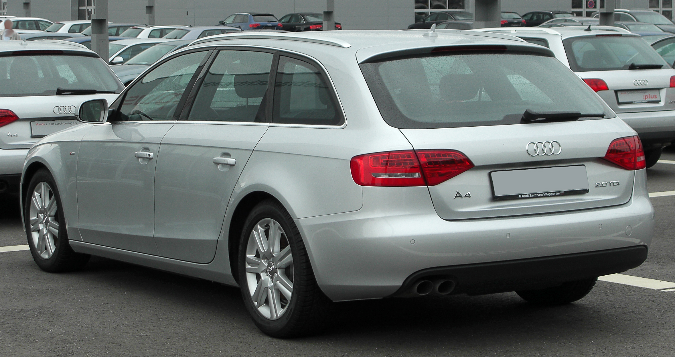 Audi A4 B8 Avant 2.0 TDI rear 20100725