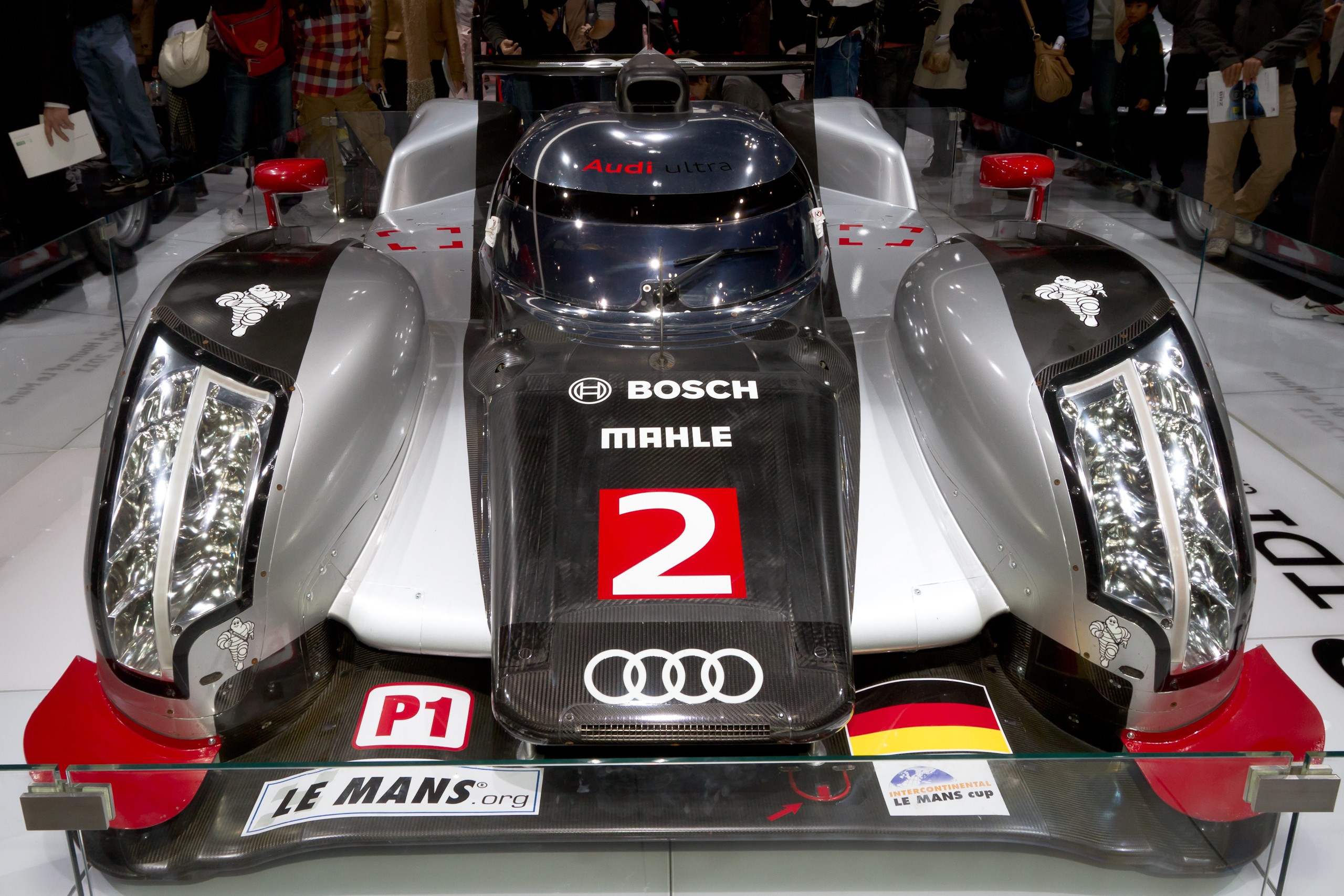 Audi R18 TDI front 2011 Tokyo Motor Show