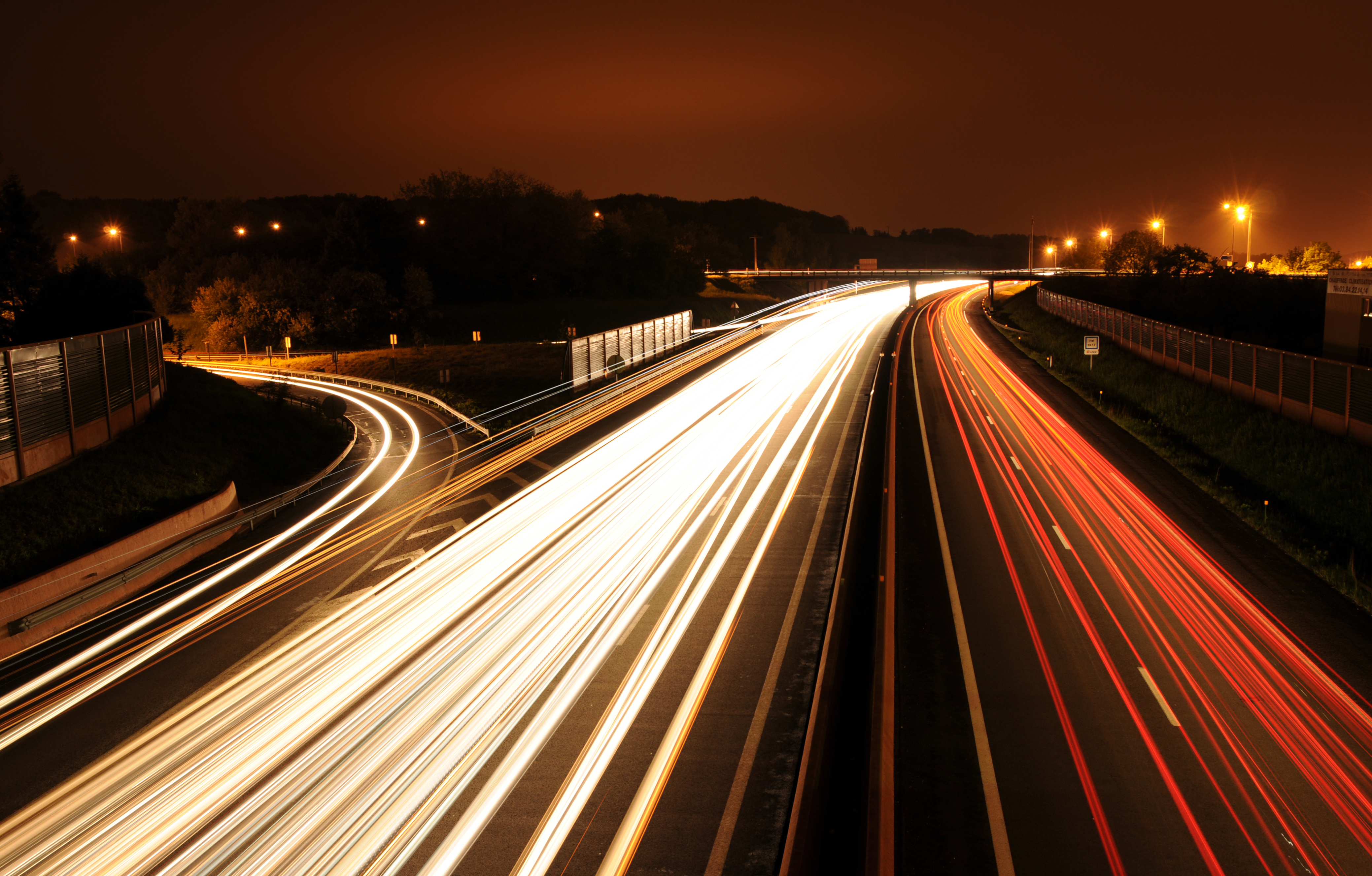 Automobile light trails