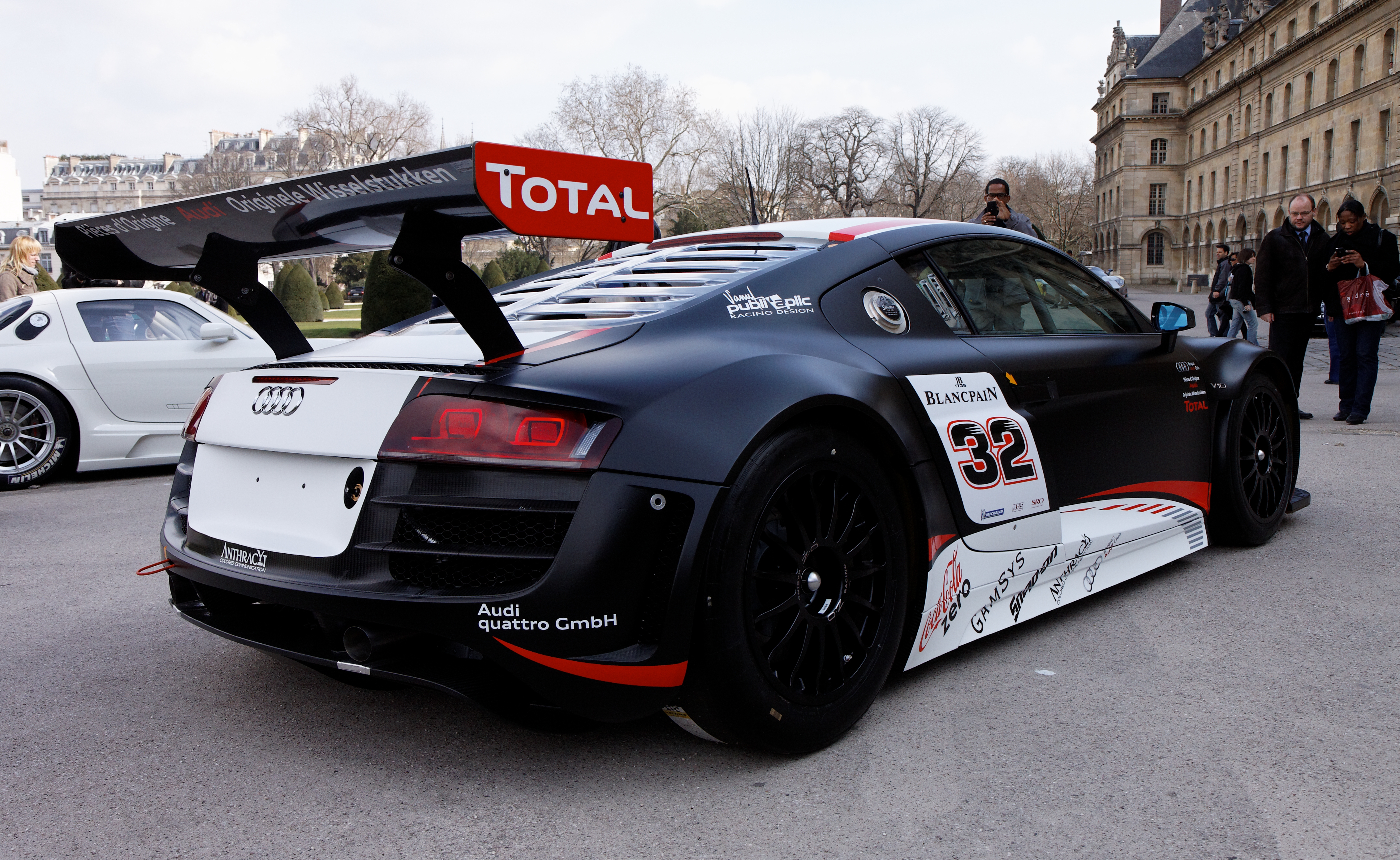 Blancpain Endurance Series - Audi R8 LMS - 011