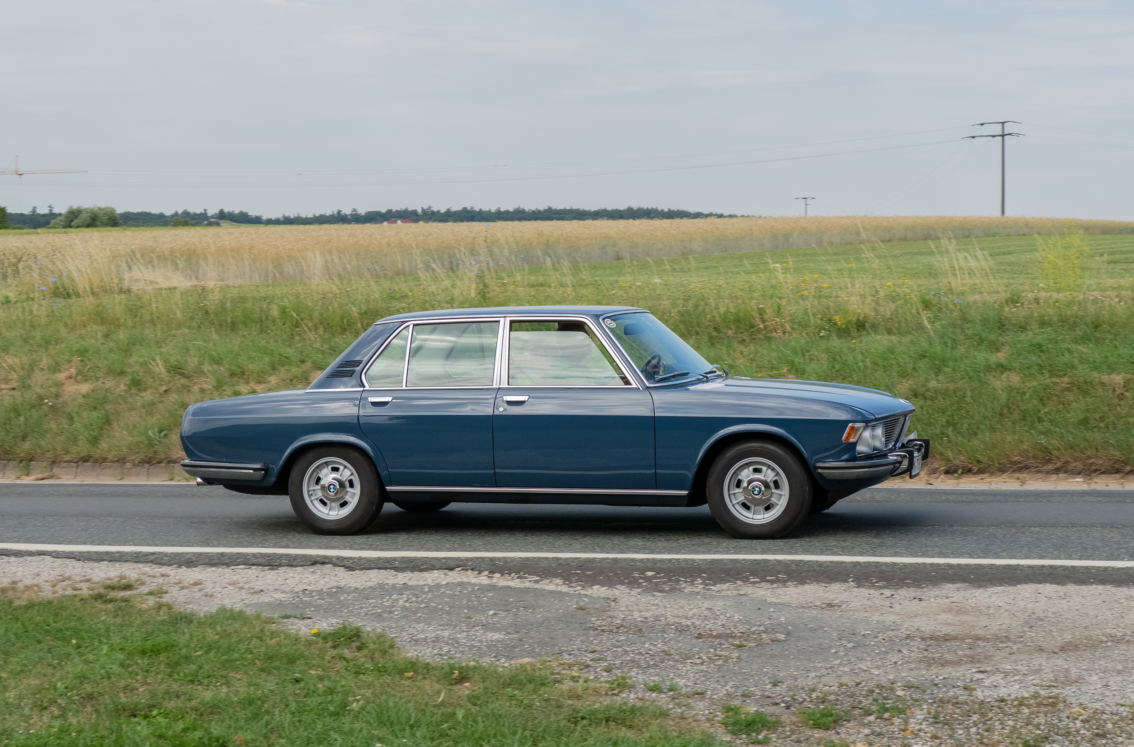 BMW 528i 6290726