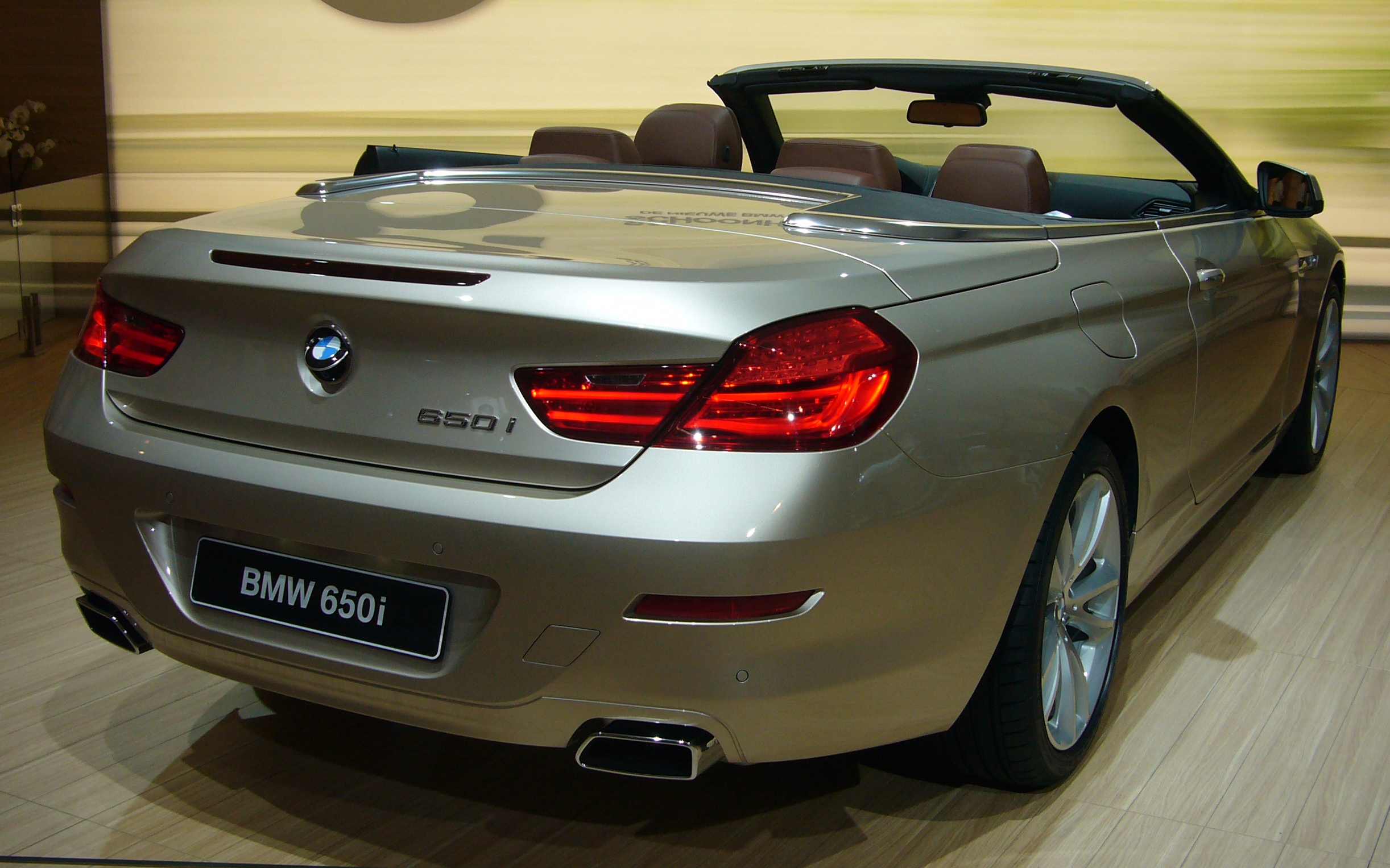 BMW 6 Series Convertible (rear)