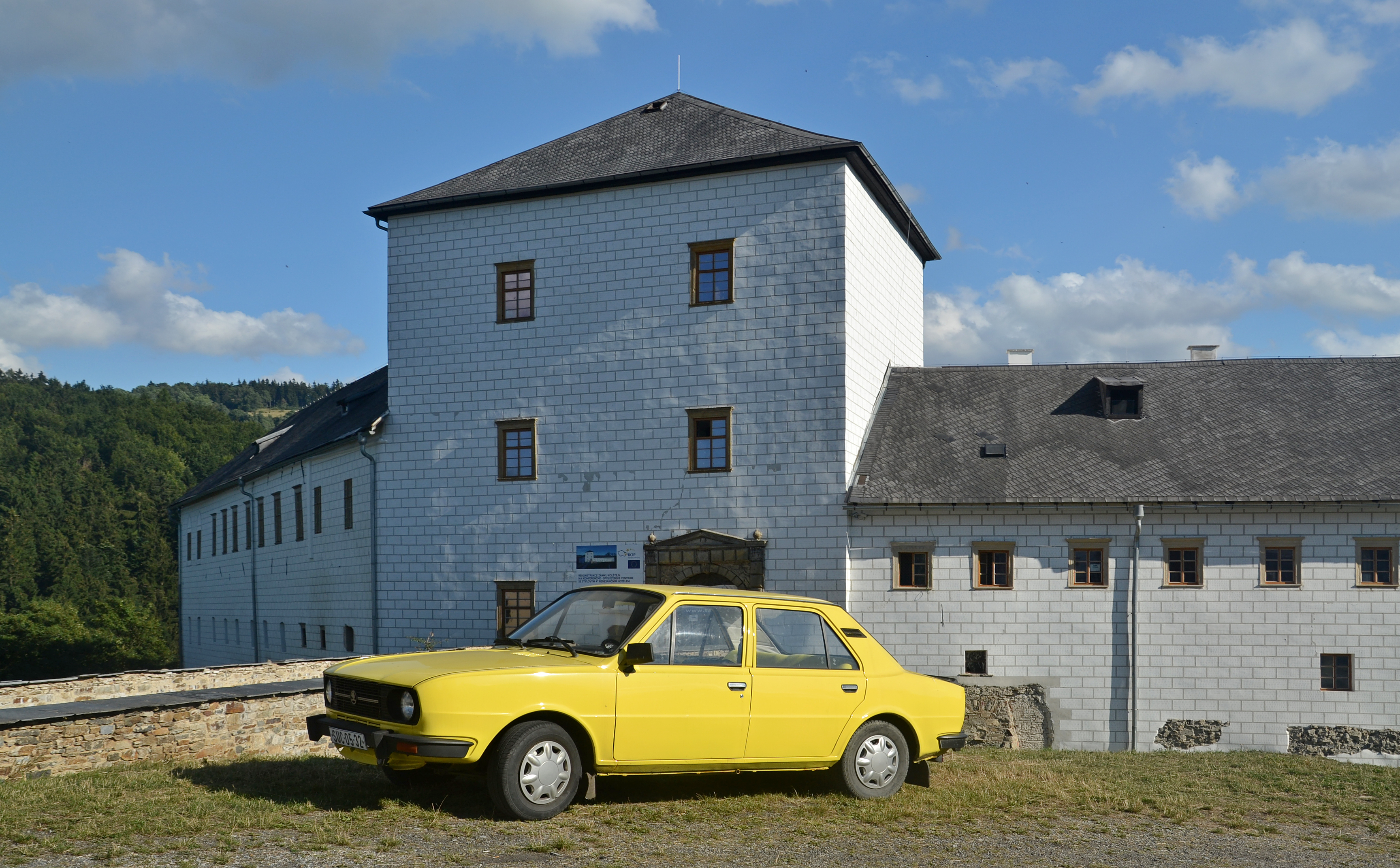 Branná (Goldenstein) - hrad a Škoda 105