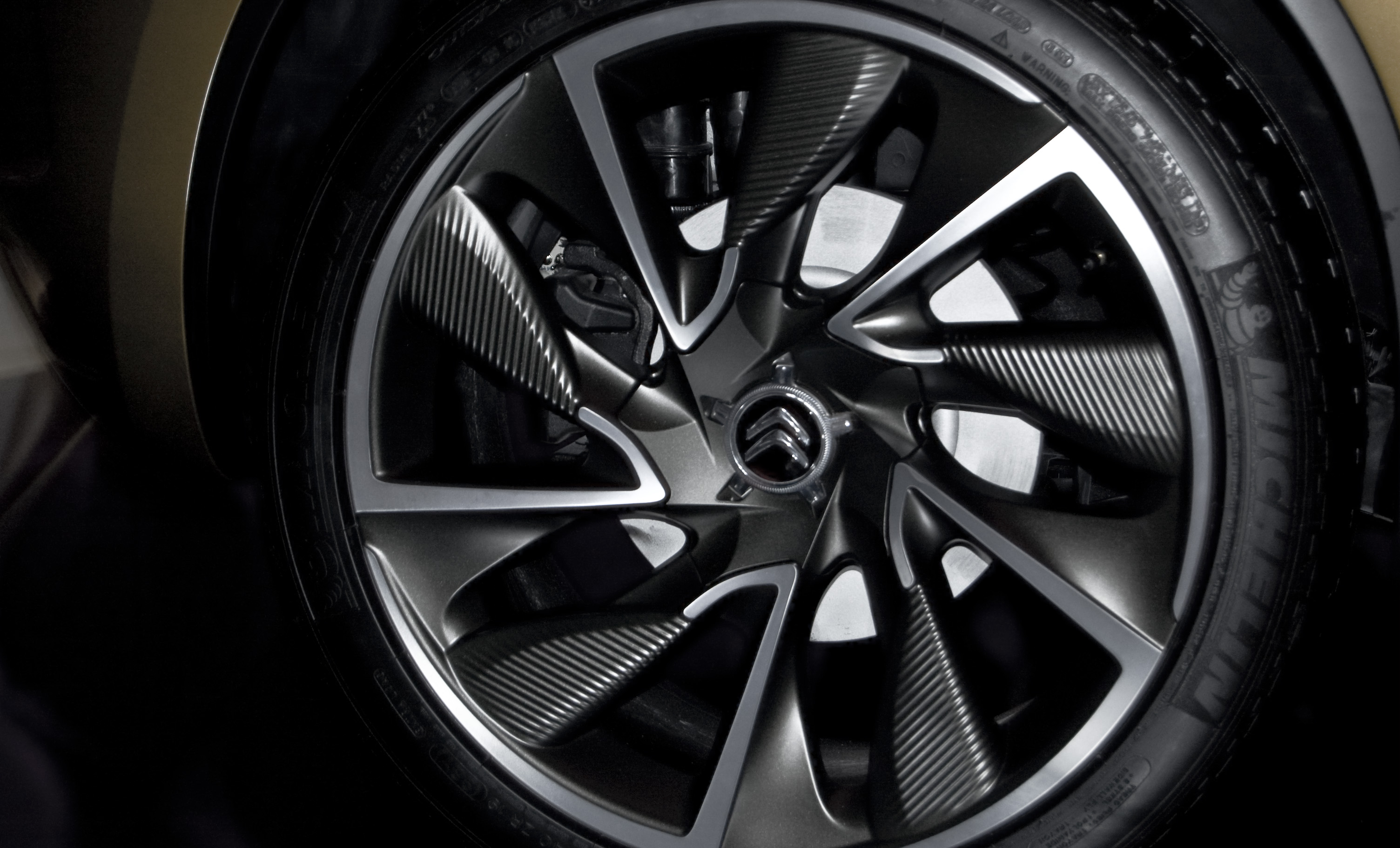 Citroën DS High Rider wheel