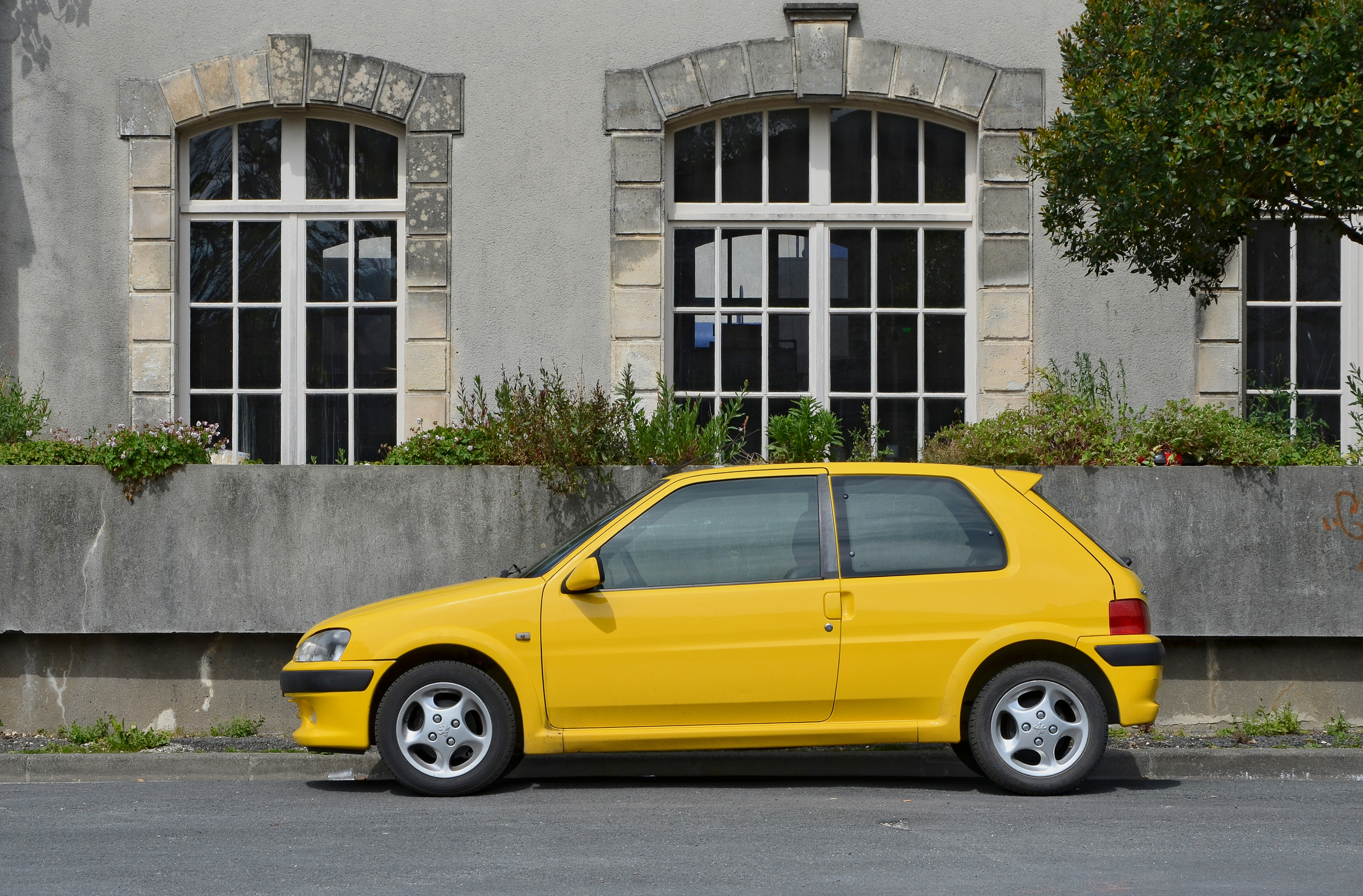 Cognac 16 Peugeot 106 2014