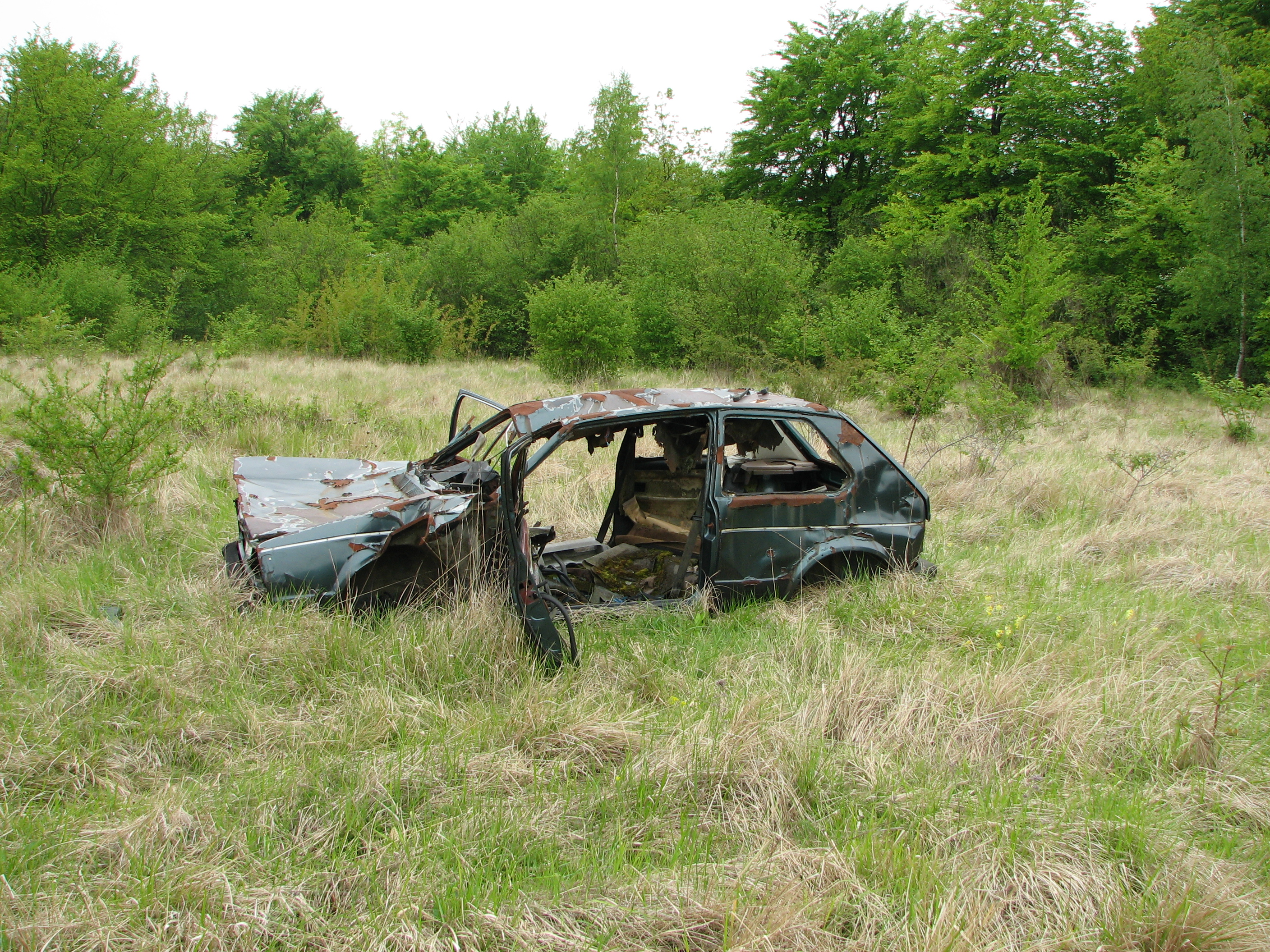 Damaged Volkswagen Golf
