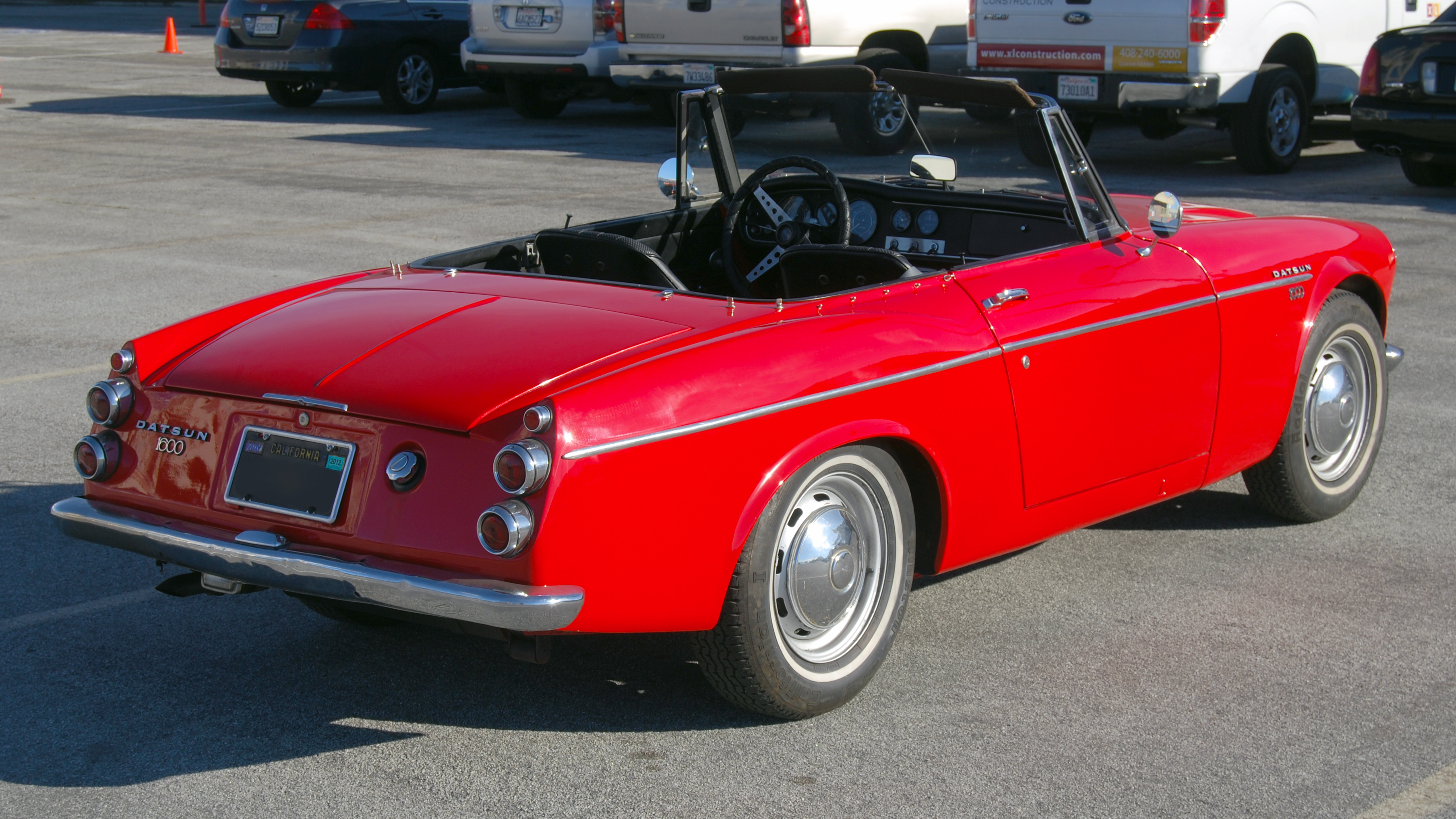 Datsun SPL311, starboard aft quarter