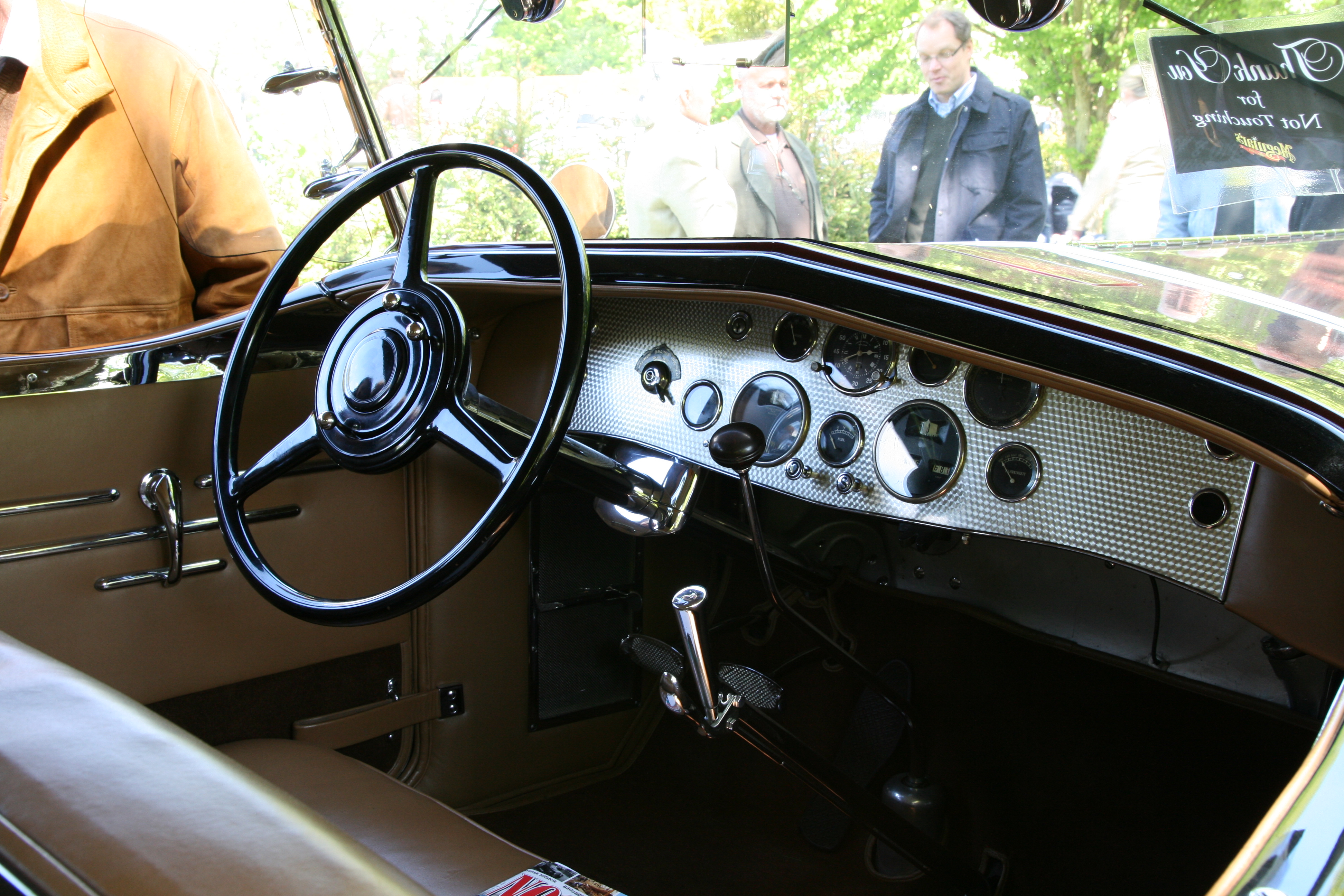 Duesenberg Model J Derham Tourster (1933) interior