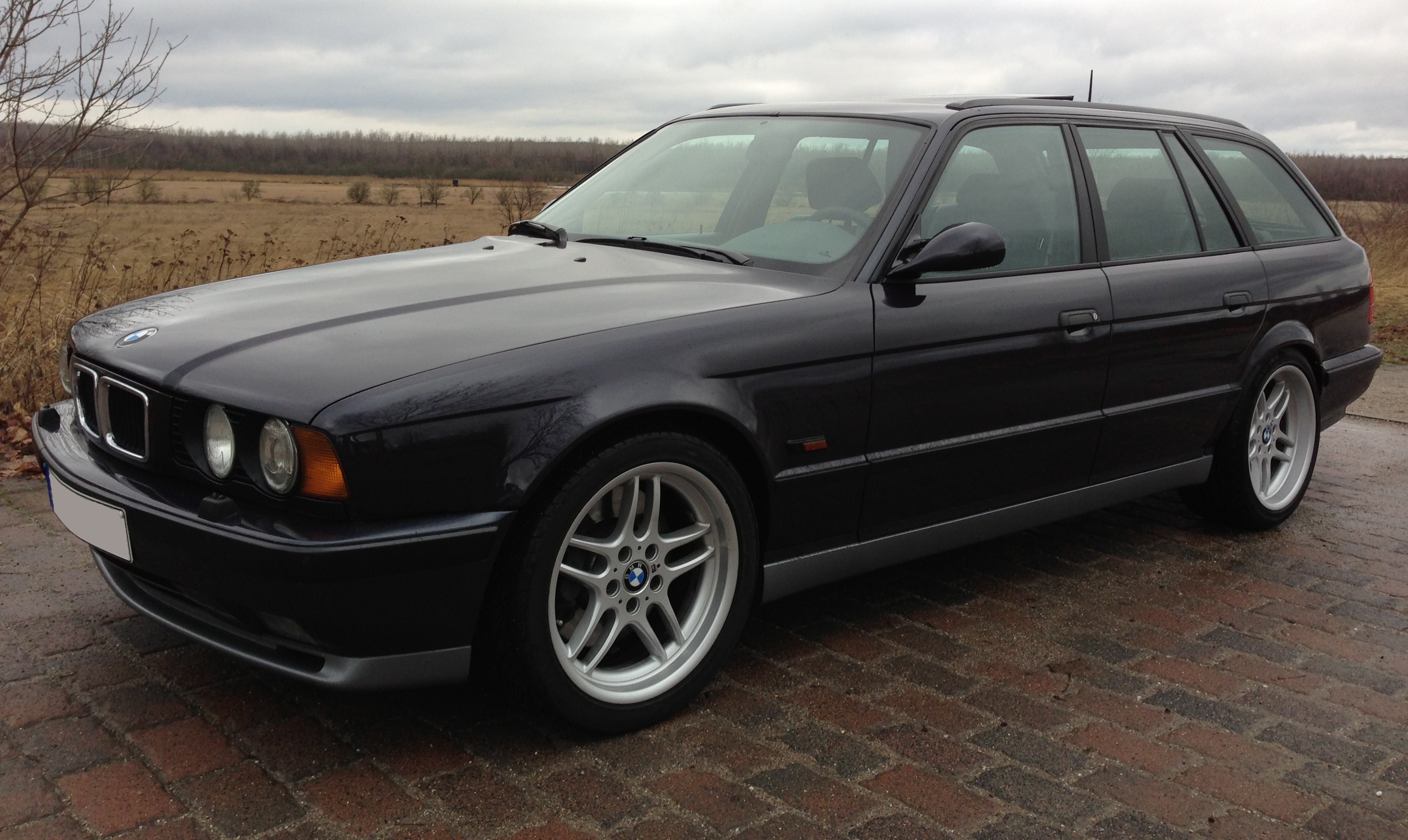 E34m5Touring2